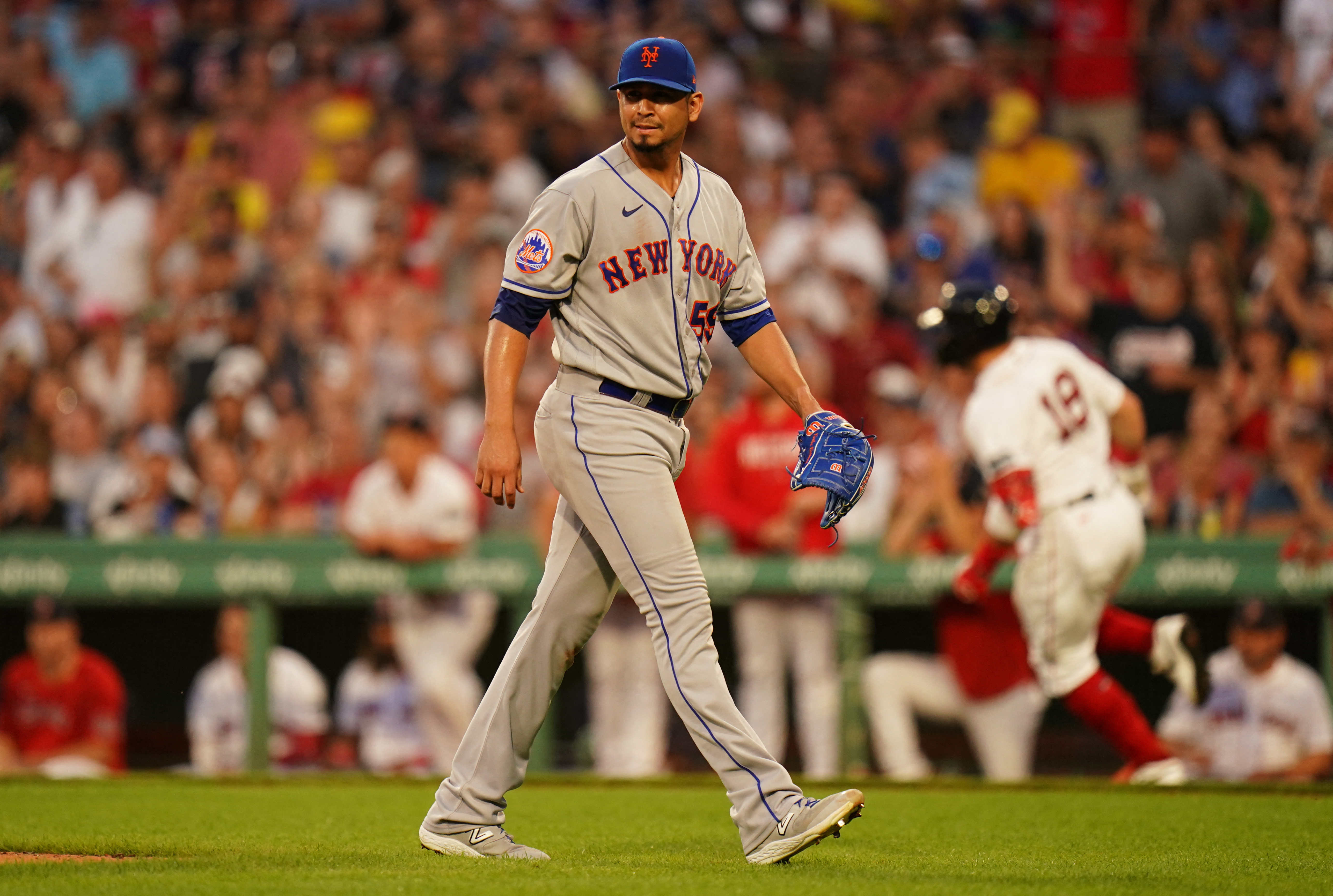 Devers and Duvall lead the Red Sox offense in a 6-1 win over the Mets