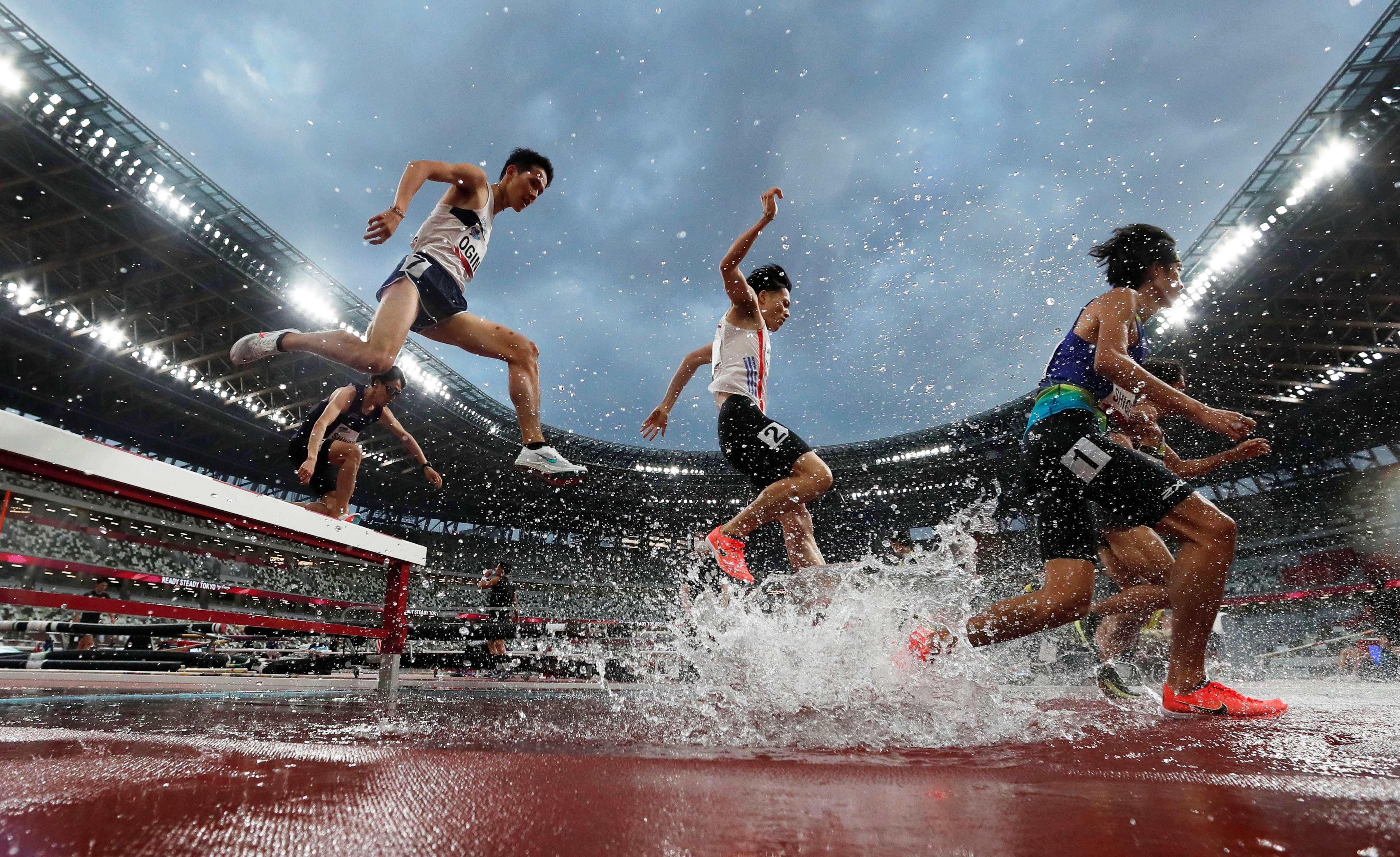 Gatlin Wins At Tokyo Olympic Stadium Test Event Reuters