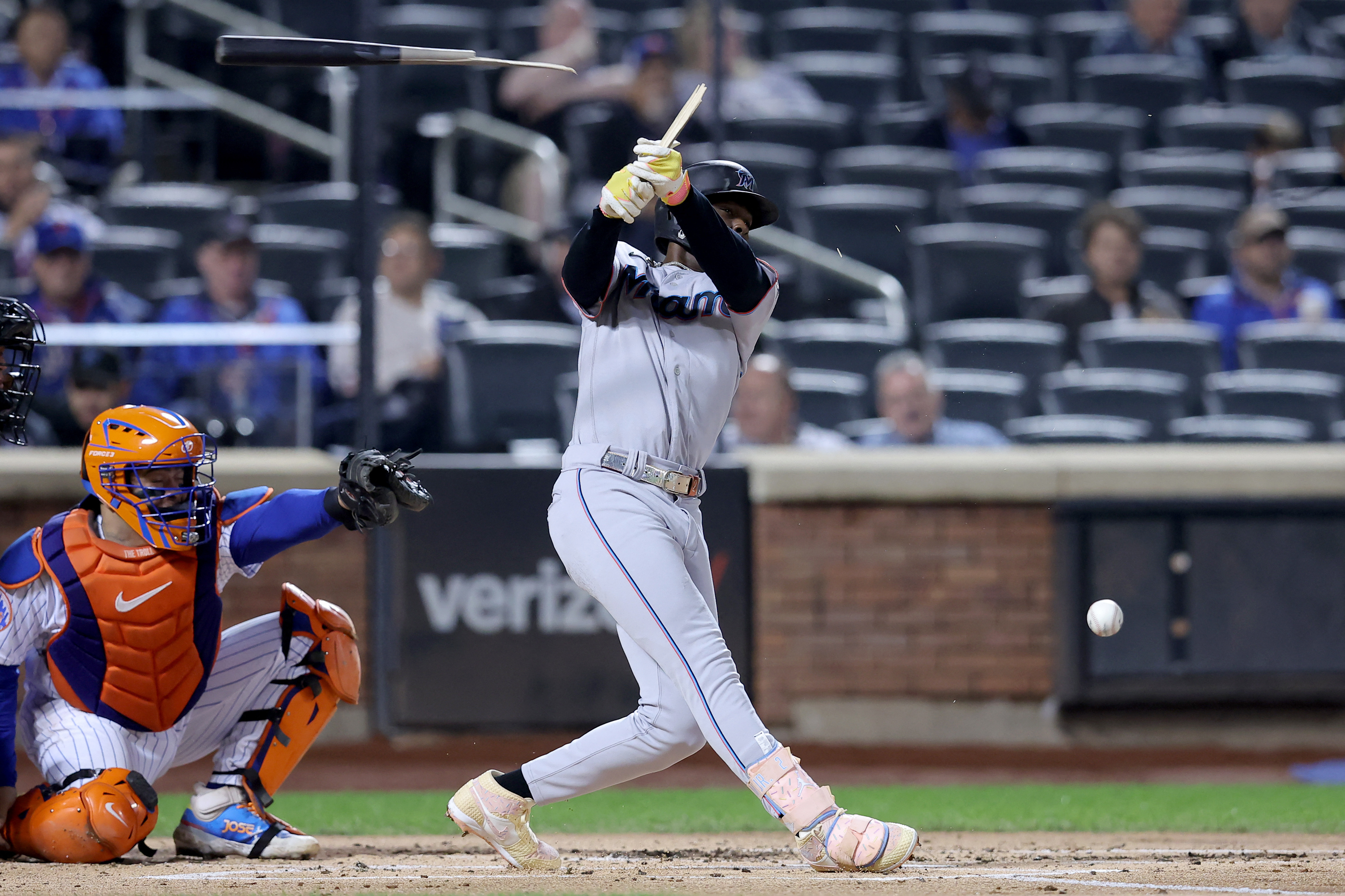 Mets awarded 1-0 win over Marlins for suspended game, with 9th