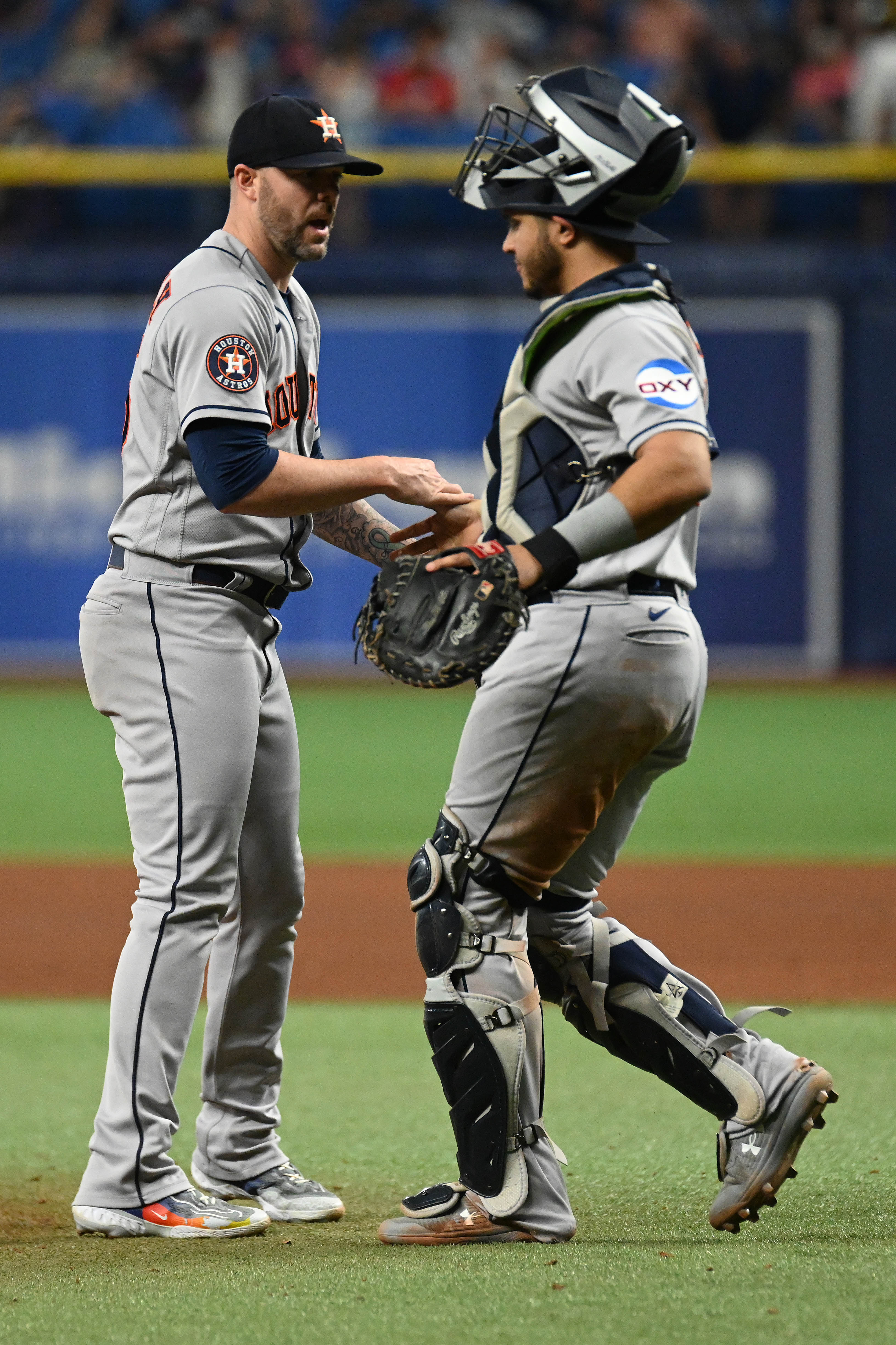 Rangers blank Astros in ALCS opener, 2-0, Sports