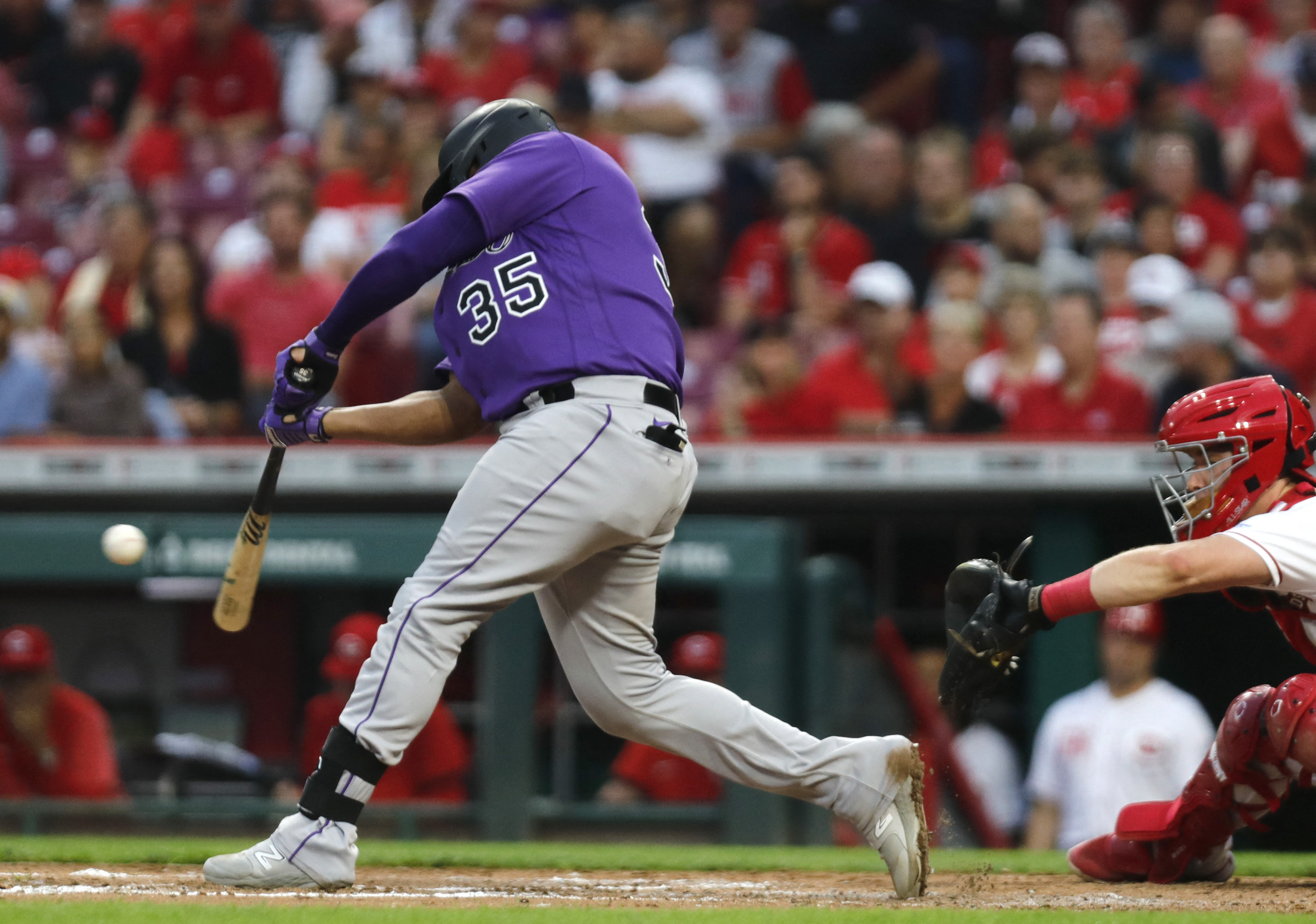 Joey Votto knocks in 3 in return as streaking Reds top Rockies