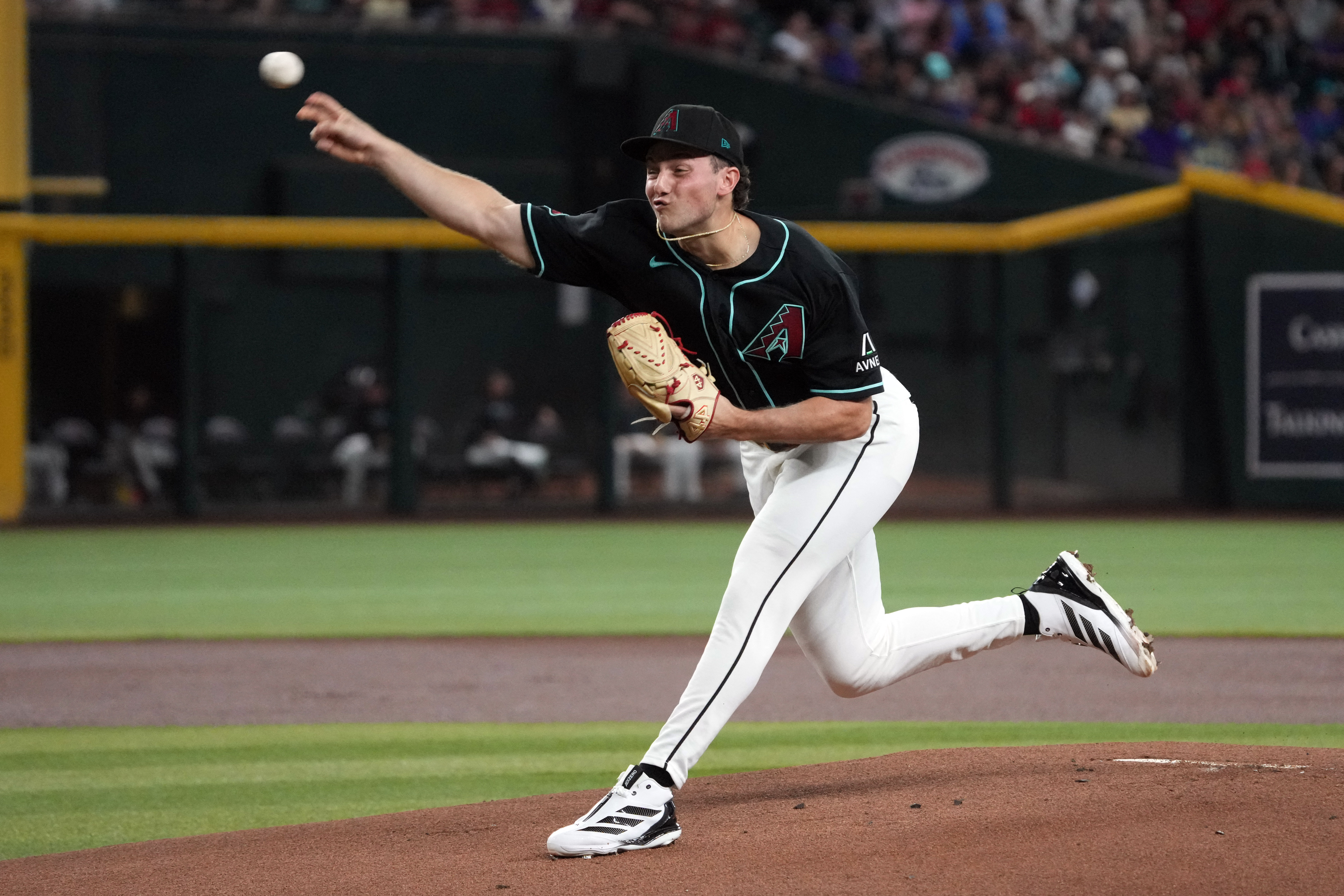 Wyatt Langford sparks 6-run fifth as Rangers top D-backs | Reuters