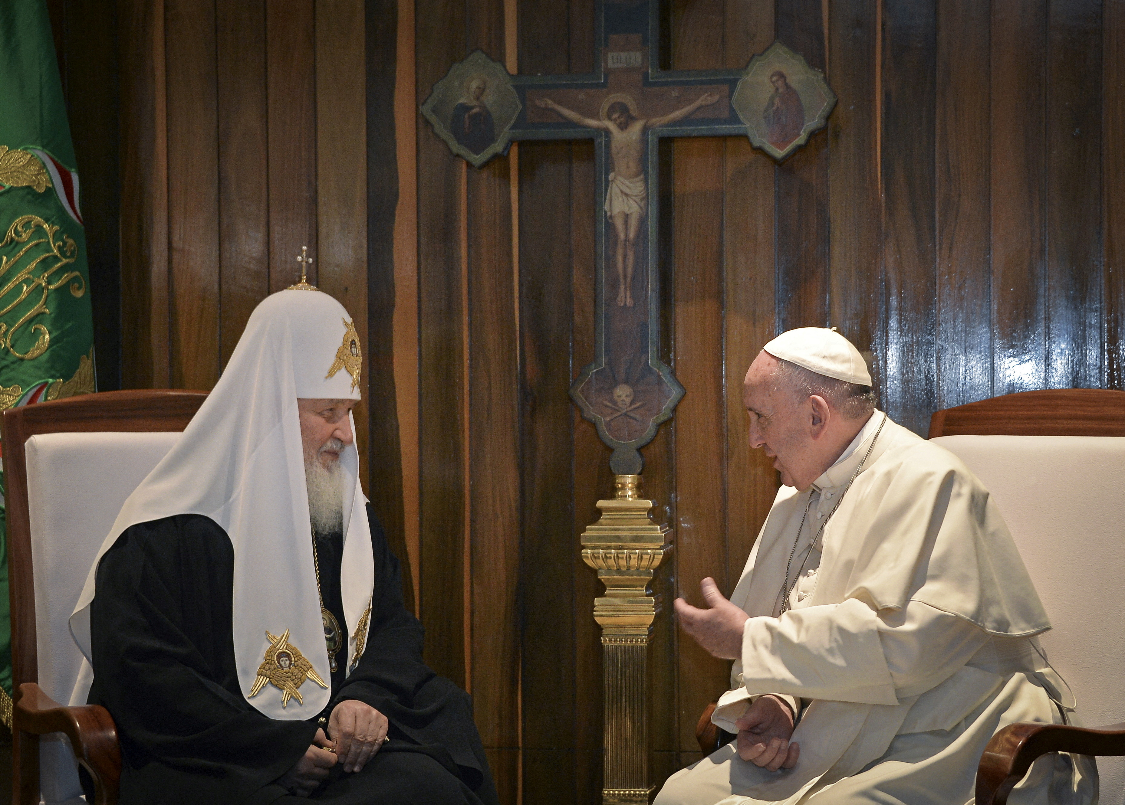 FILE PHOTO: Pope Francis and Russian Orthodox Patriarch Kirill meet in Havana
