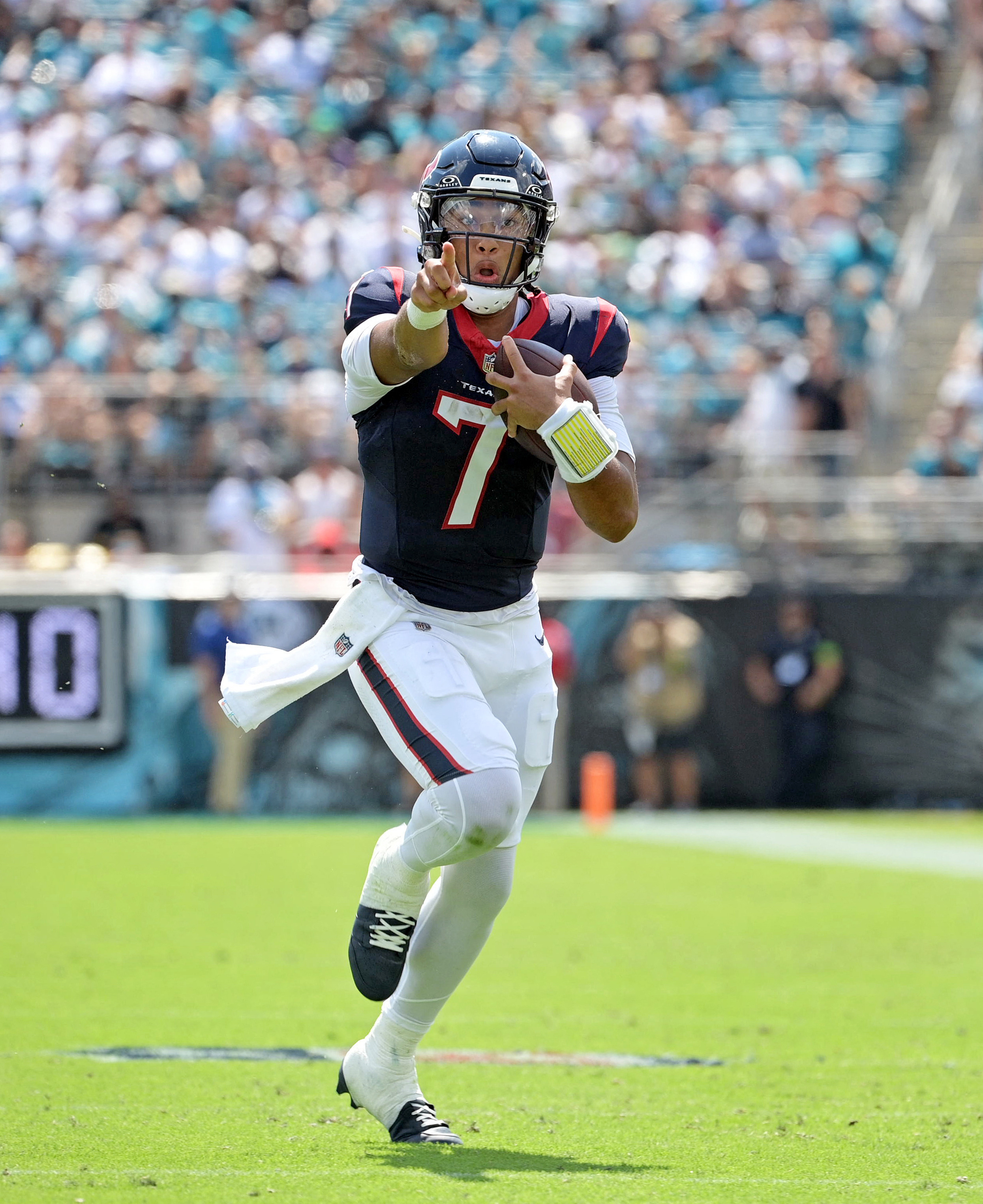 Texans grab big lead, upset Jaguars, Sports