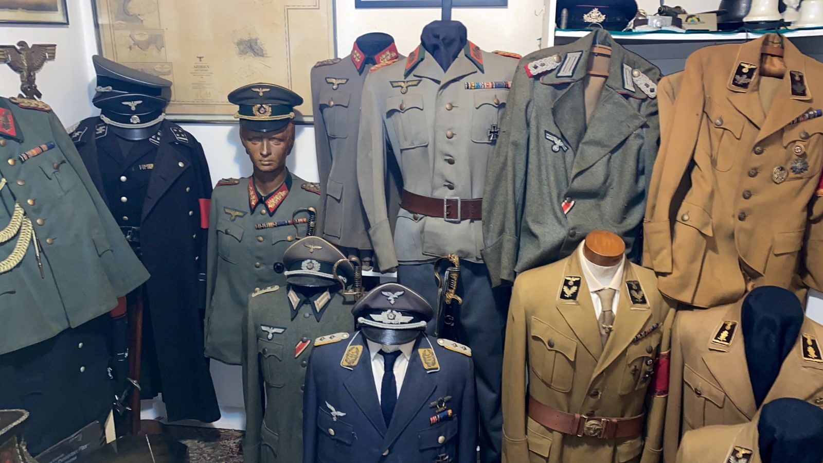 Civil police find trove of Nazi memorabilia in home of alleged pedophile in Rio de janeiro