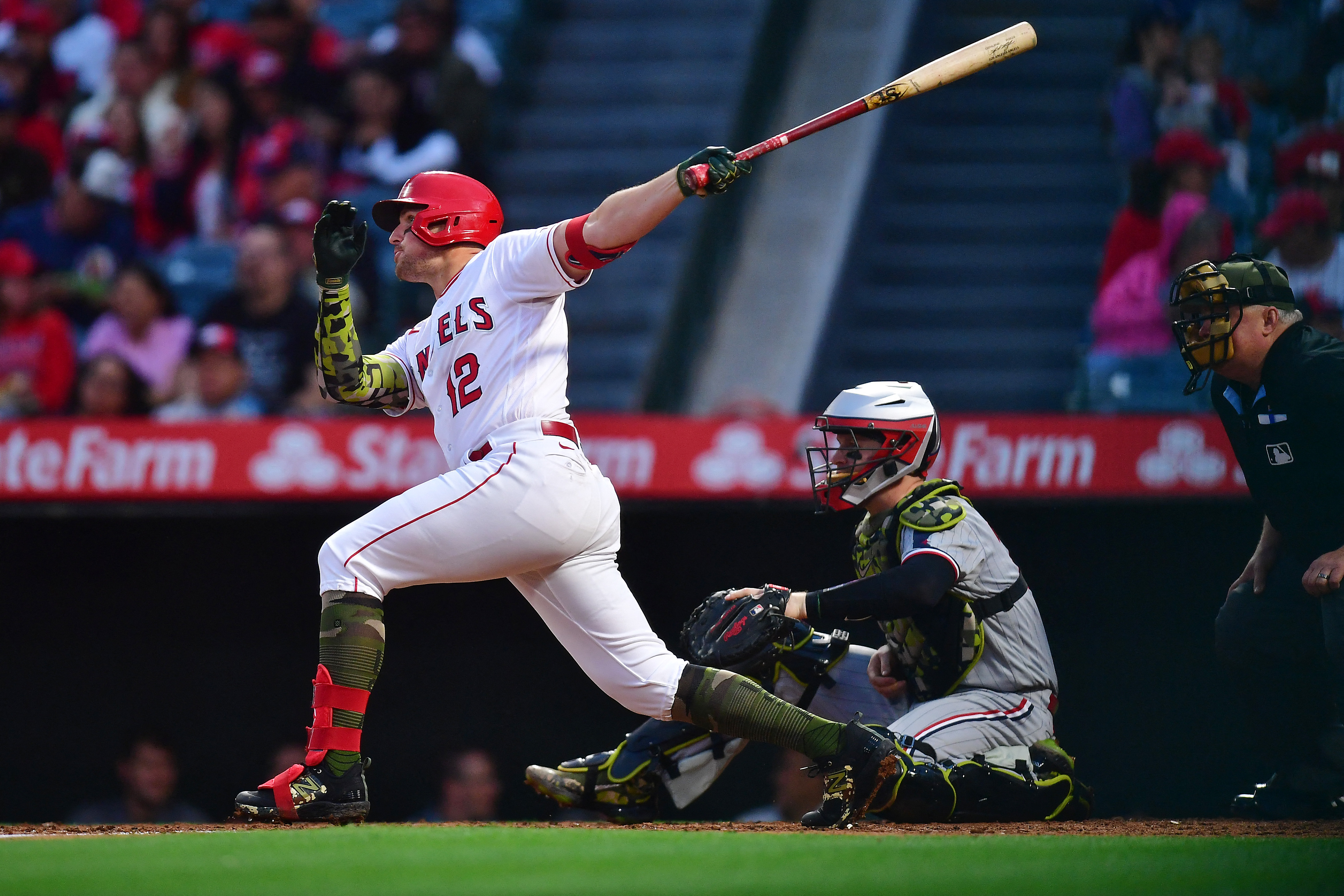 Mickey Moniak carries Angels past Twins