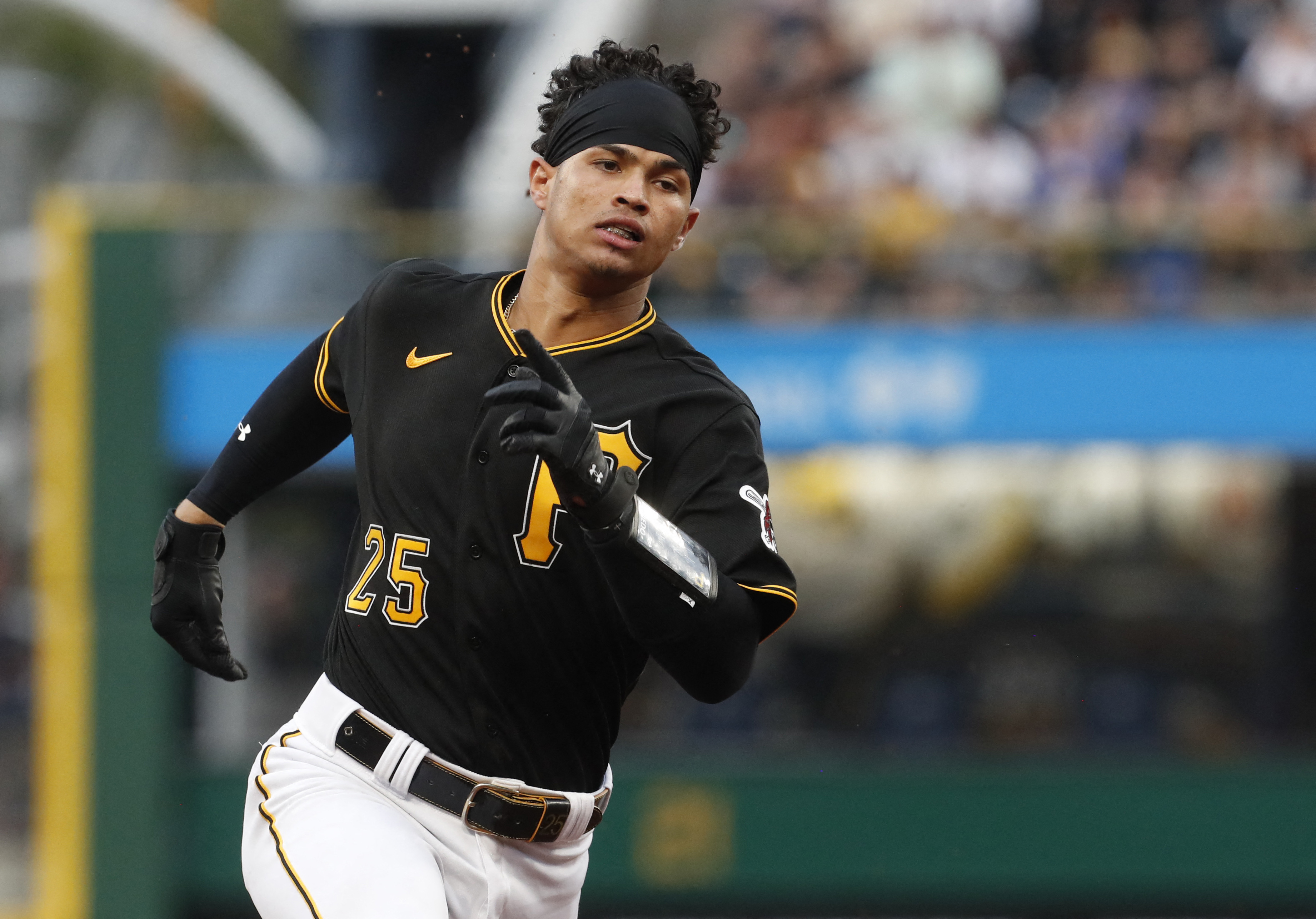 Liover Peguero, Pirates stump Tigers