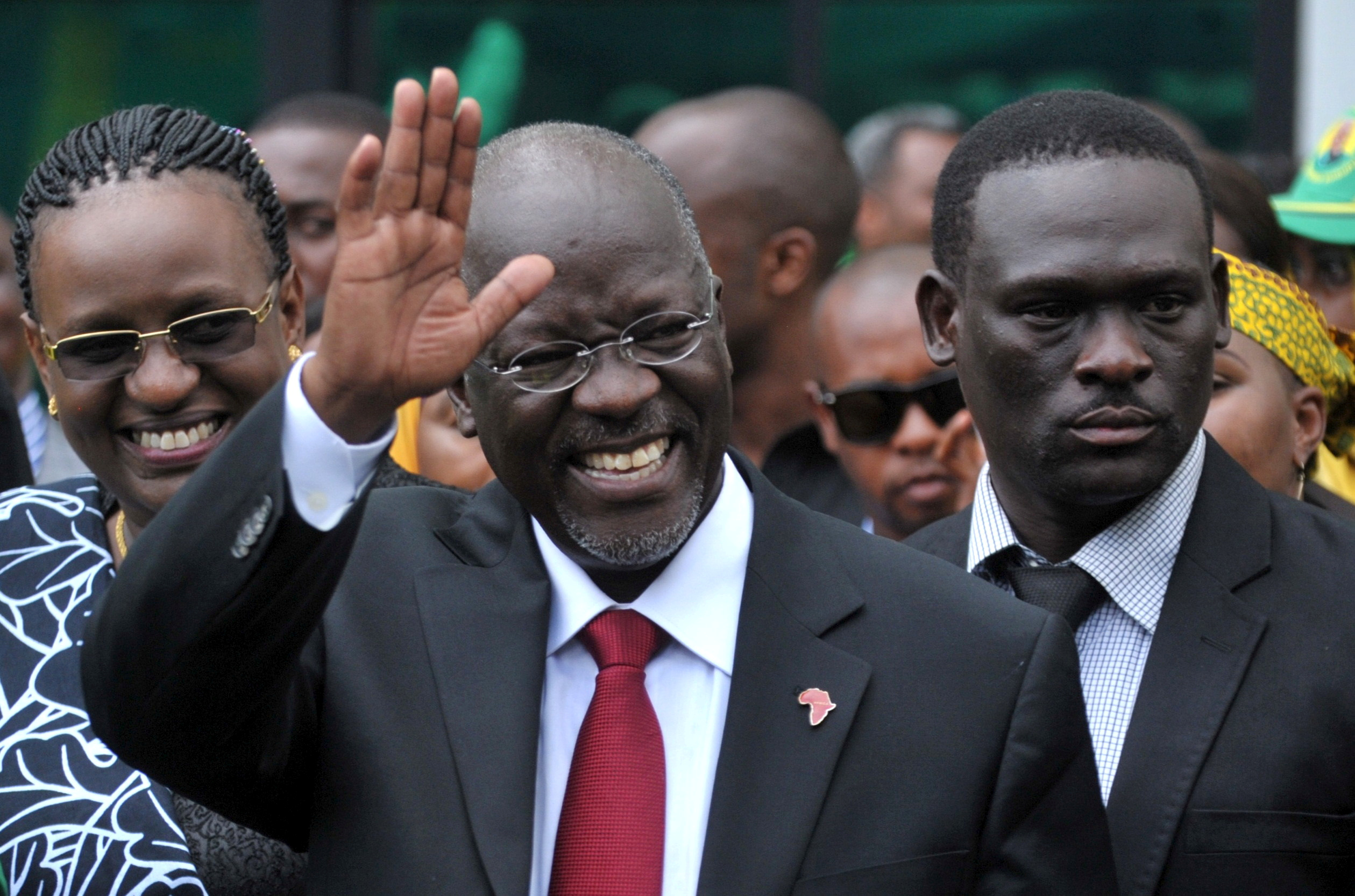 OBITUARY Tanzania's 'Bulldozer' president and COVID-19 sceptic dies |  Reuters