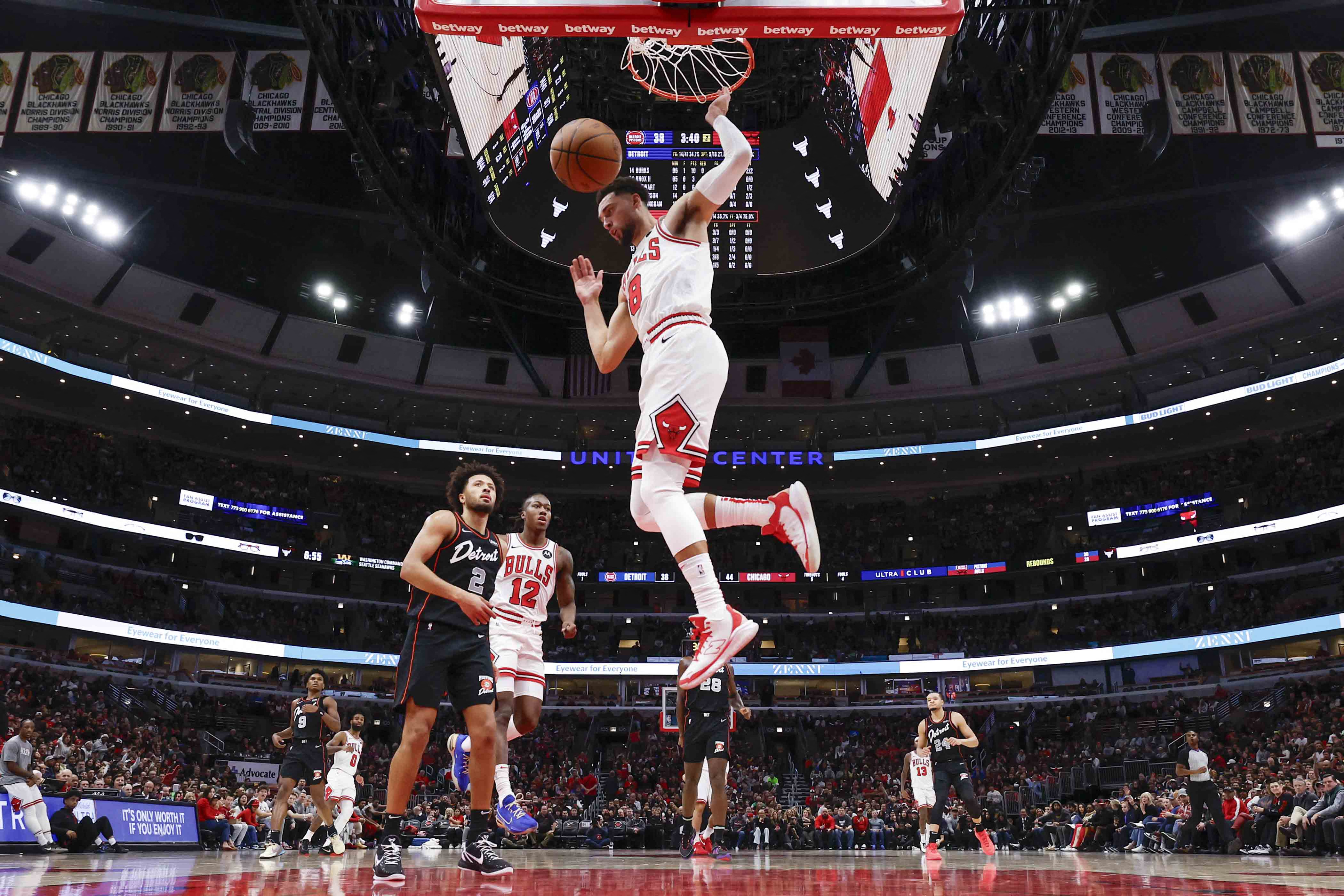 DeMar DeRozan, Bulls hand Pistons 8th straight loss | Reuters