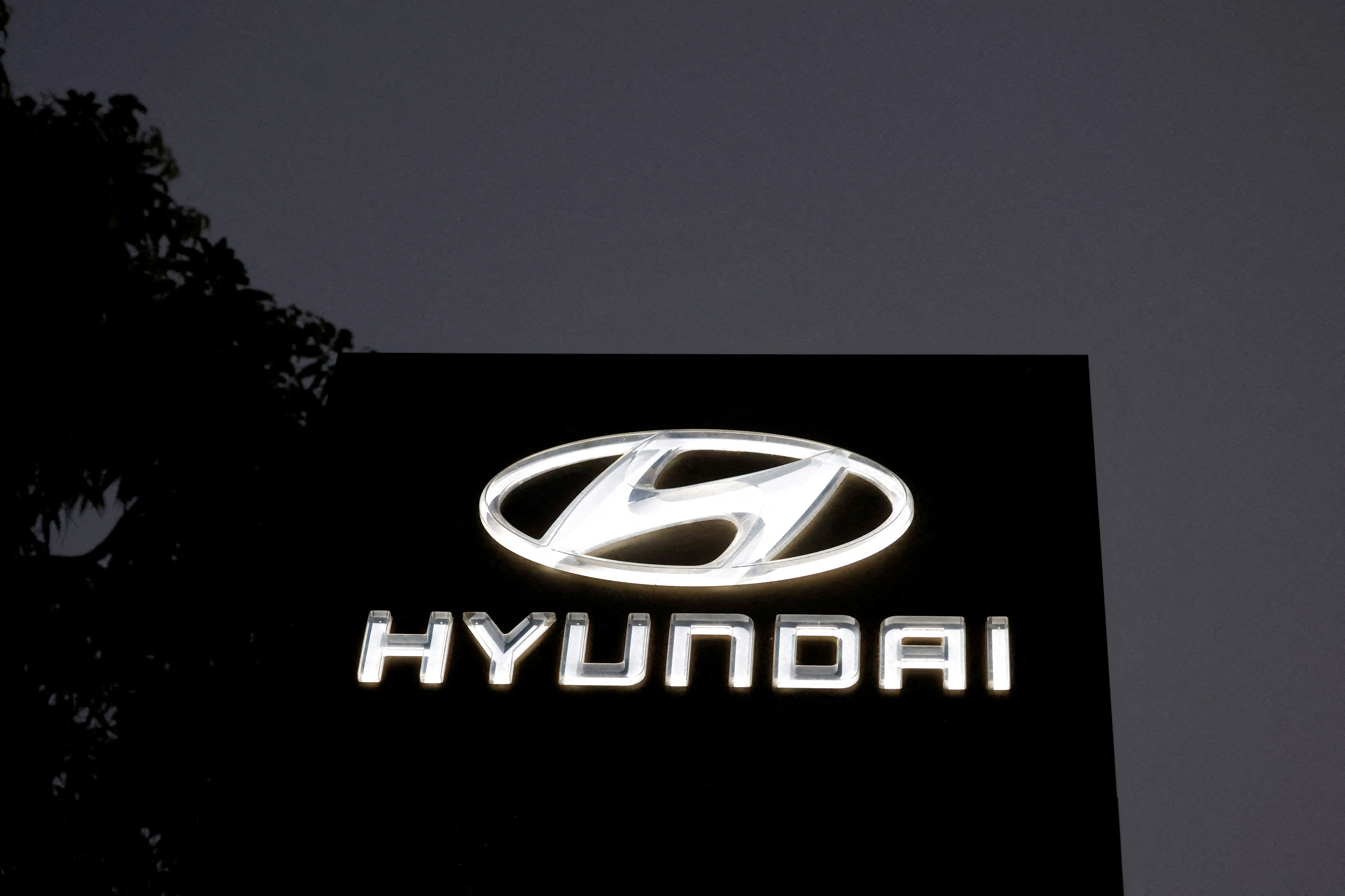 Hyundai Motor India Set To Price Shares At Top Of Range To Raise Bln Sources Say Reuters