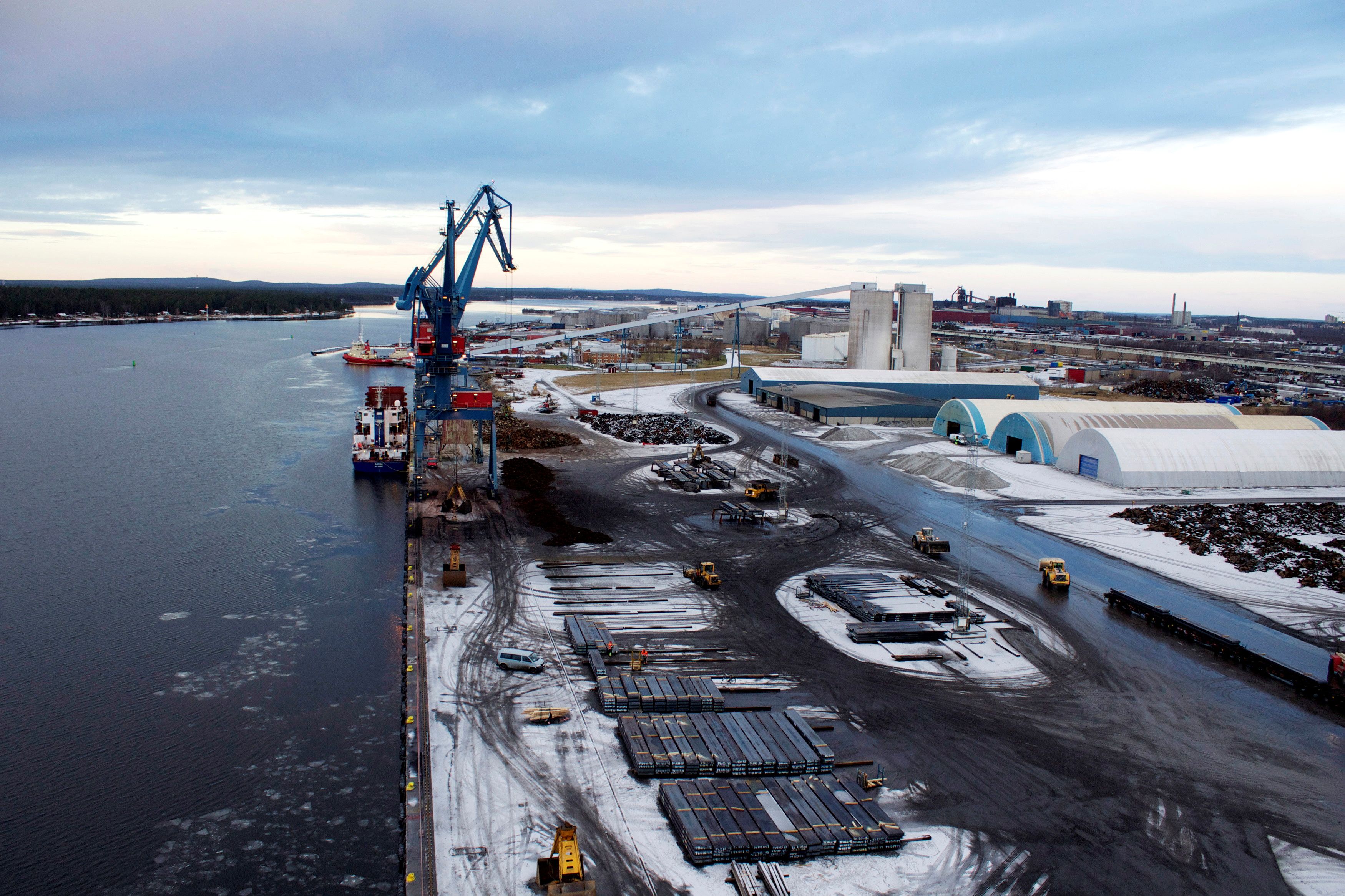 A view of the Swedish Baltic Sea port of Lulea November 14, 2012. REUTERS/Alister Doyle/