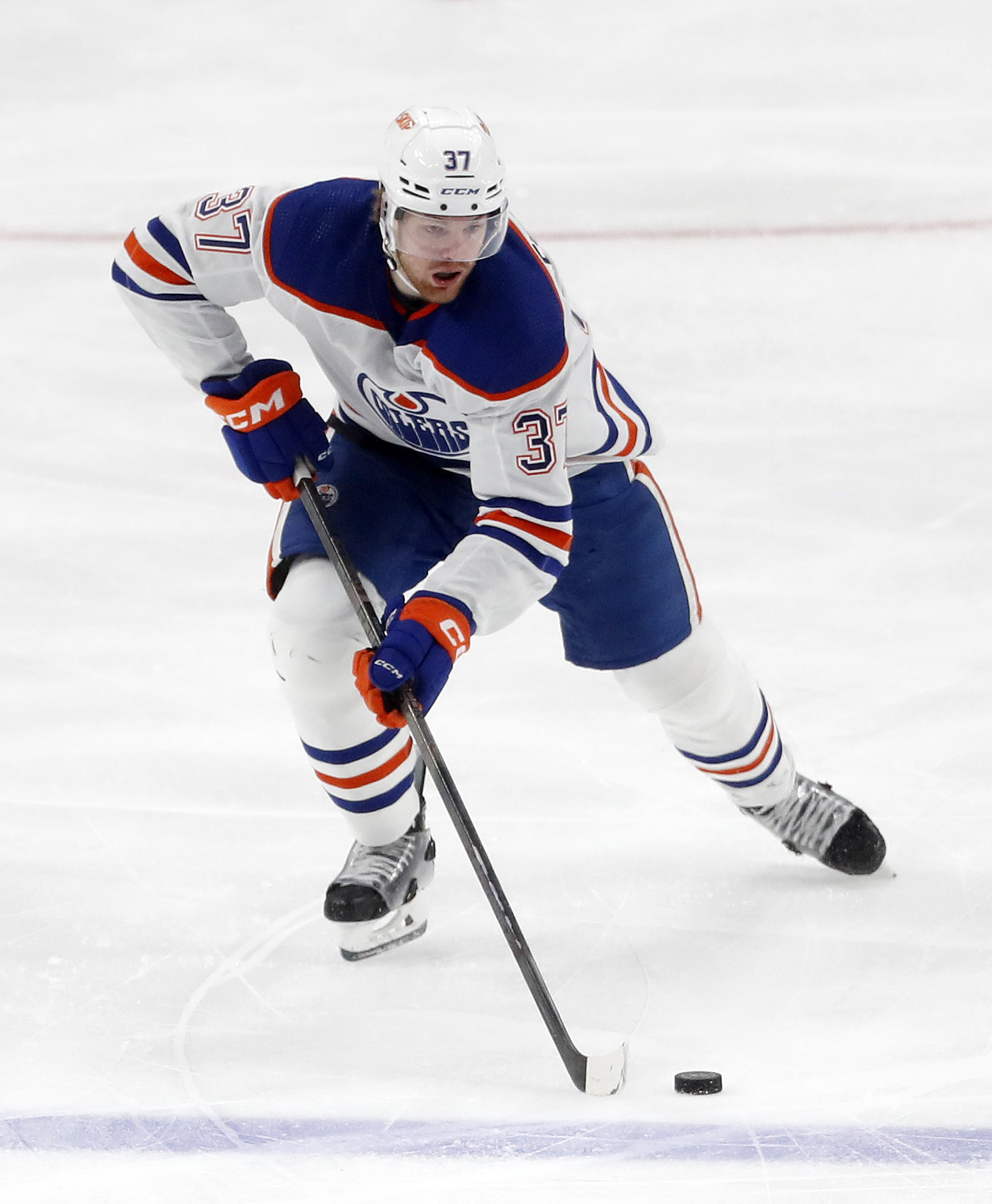 Connor McDavid, Oilers blank Penguins in physical game