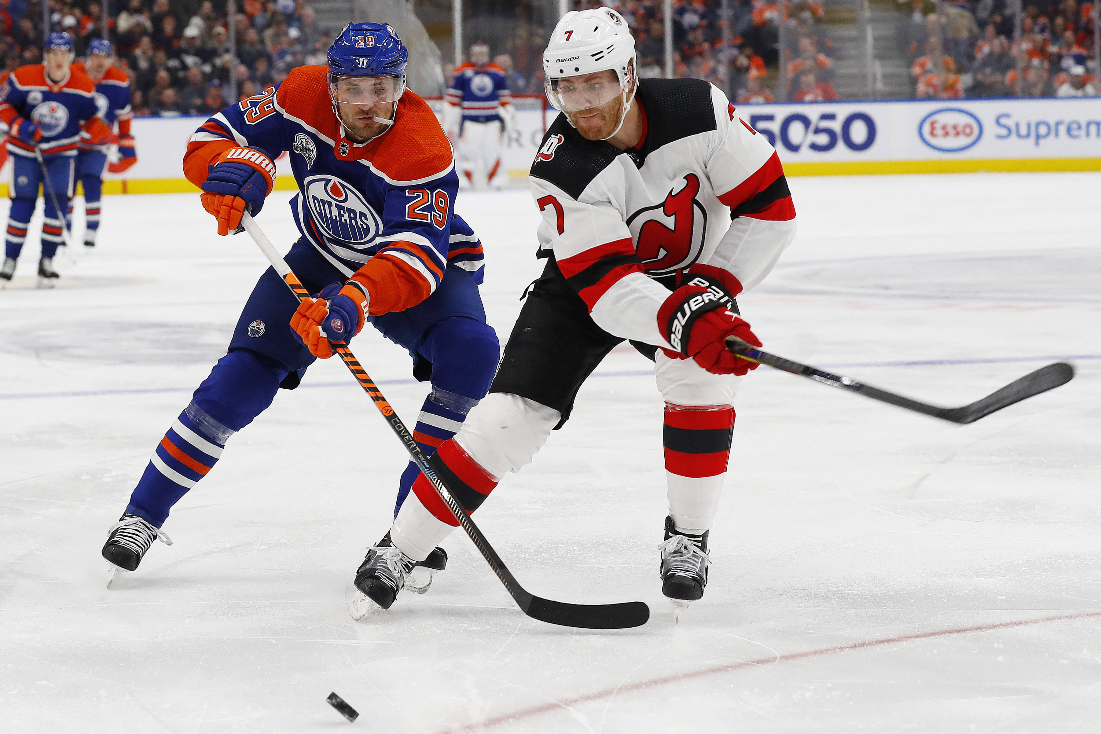 NHL roundup: Seth Jarvis' hat trick lifts Hurricanes past Habs