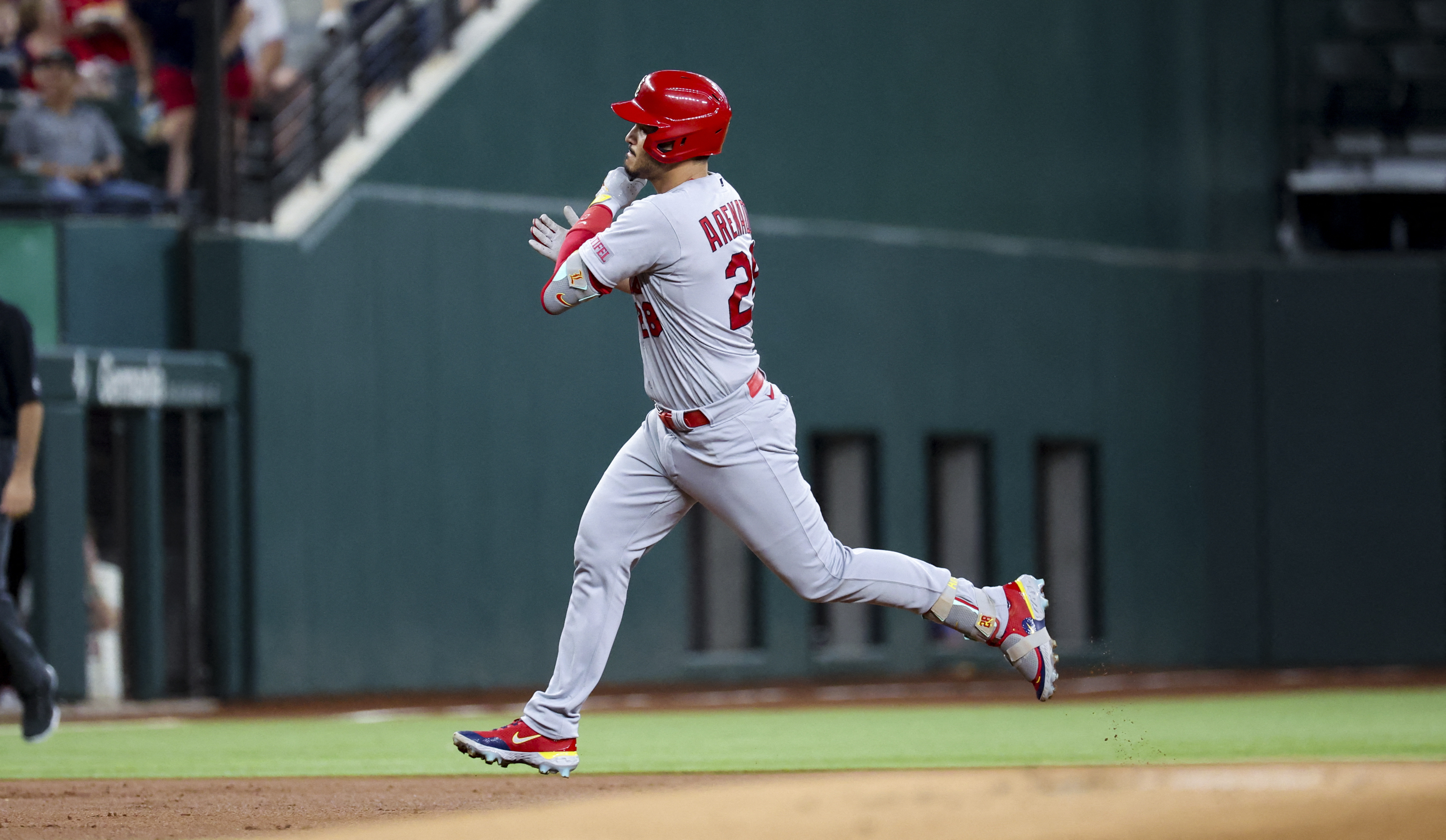 Rangers' Marcus Semien extends hit streak to 25 games in win over Cardinals