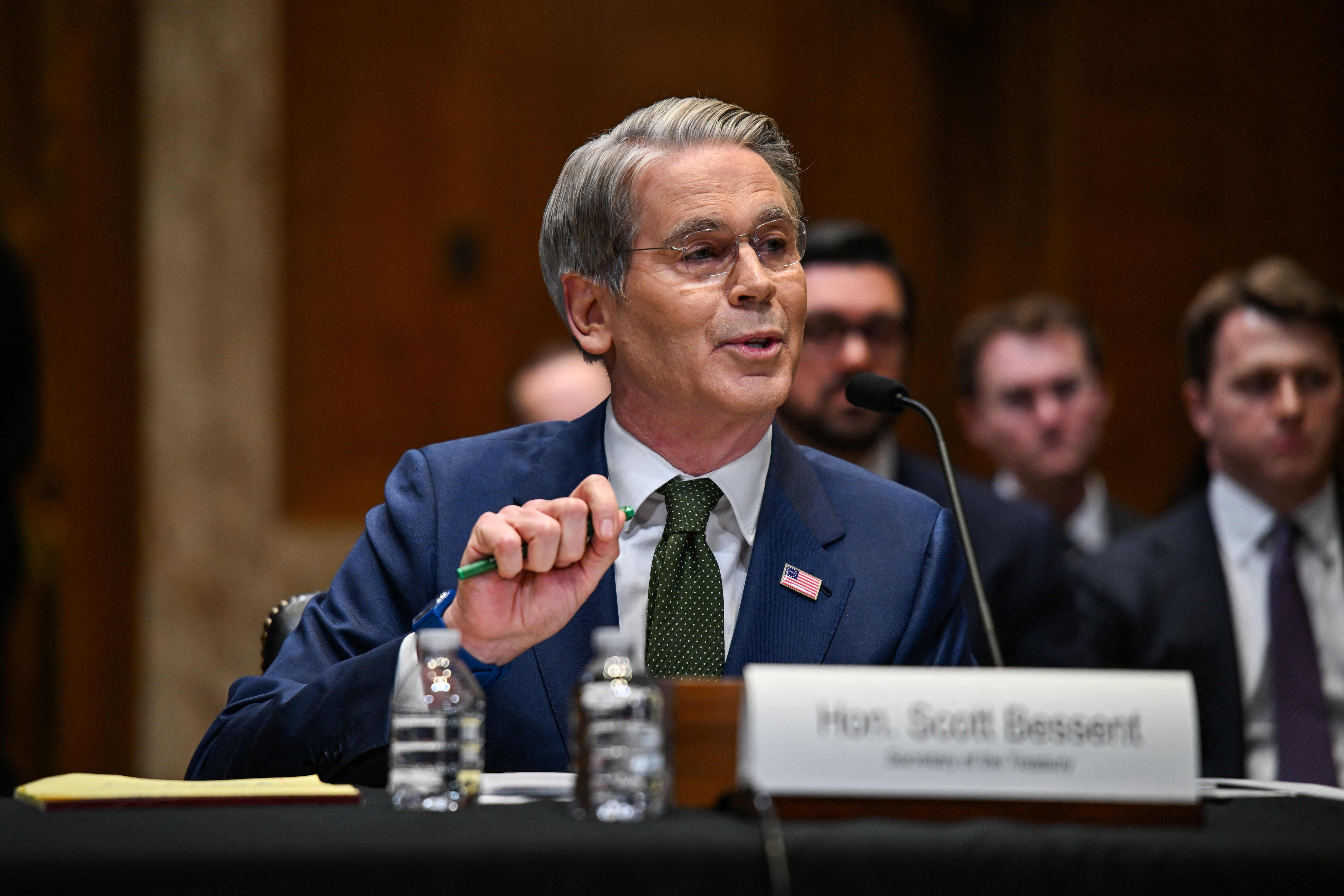 ロシア産原油の制裁緩和30日延長、米財務長官 ホルムズ封鎖で要請