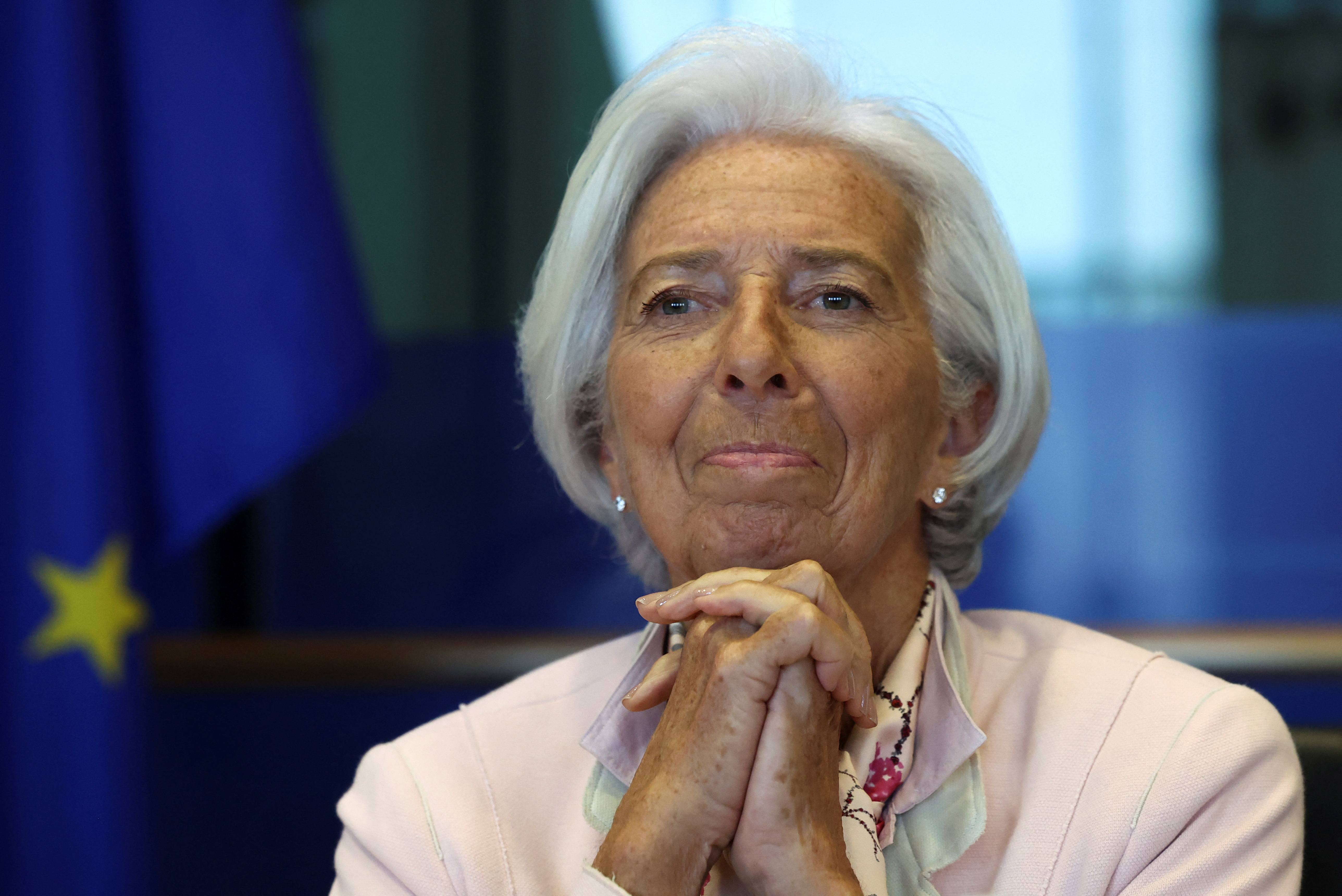 Lagarde del BCE: Confianza en el objetivo de inflación del 2% y la situación del gas invernal en Europa