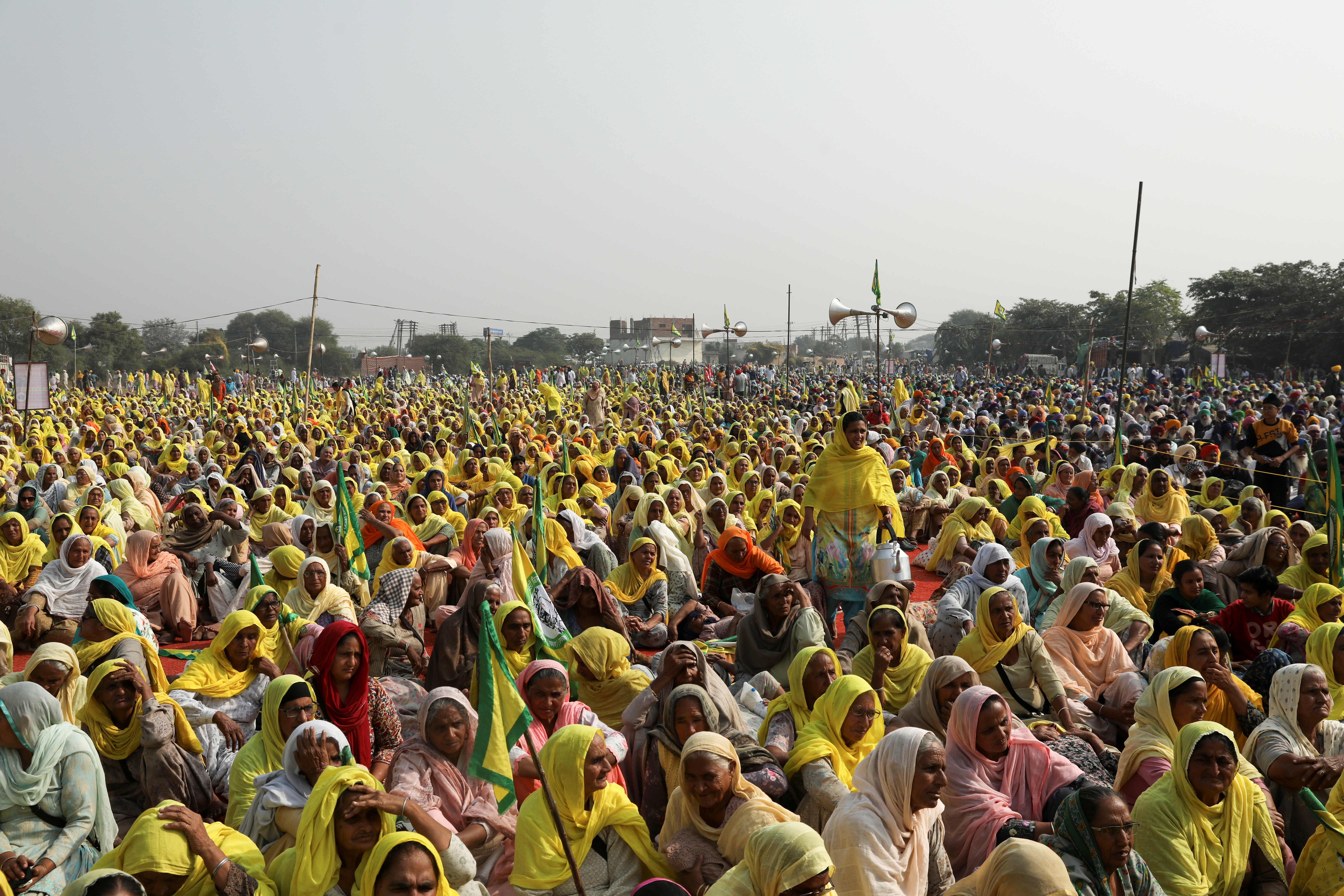 Farmers gather to mark the first anniversary of their protests on the outskirts of Delhi at Pakora Chowk near Tikri border, India, November 26, 2021. REUTERS/Anushree Fadnavis