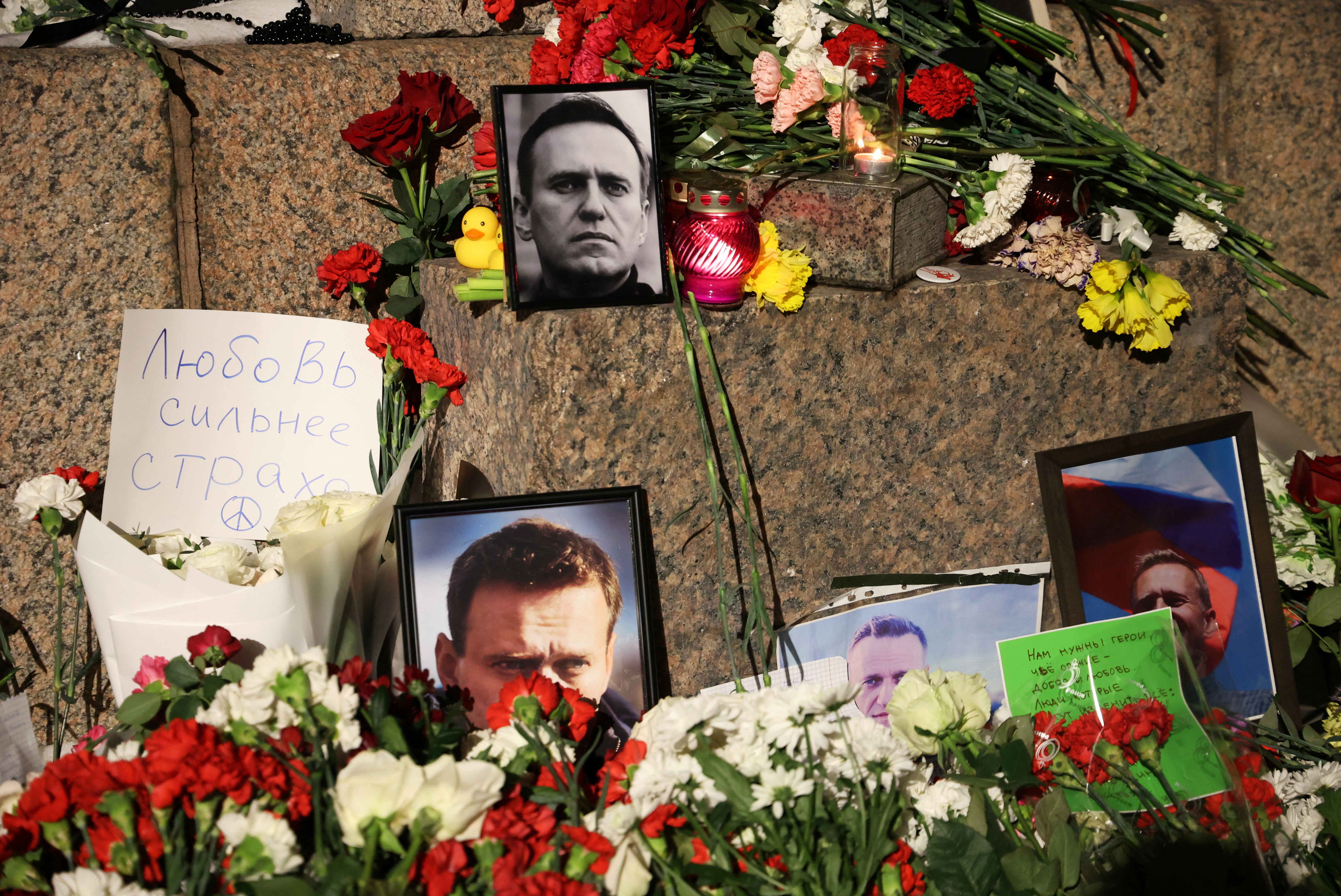 Nhà tranh đấu Alexei Navalny, kẻ thù của Putin, đã chết trong tù, phương Tây buộc Nga phải chịu trách nhiệm