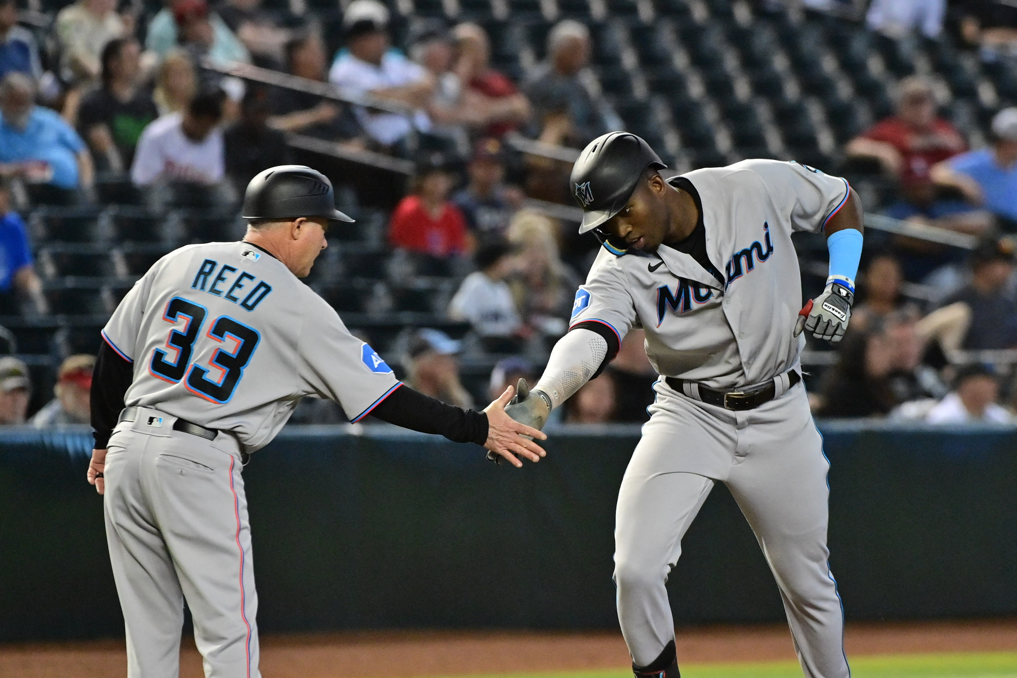 Marlins Beat Diamondbacks, Improve To 12-0 In One-run Games | Reuters