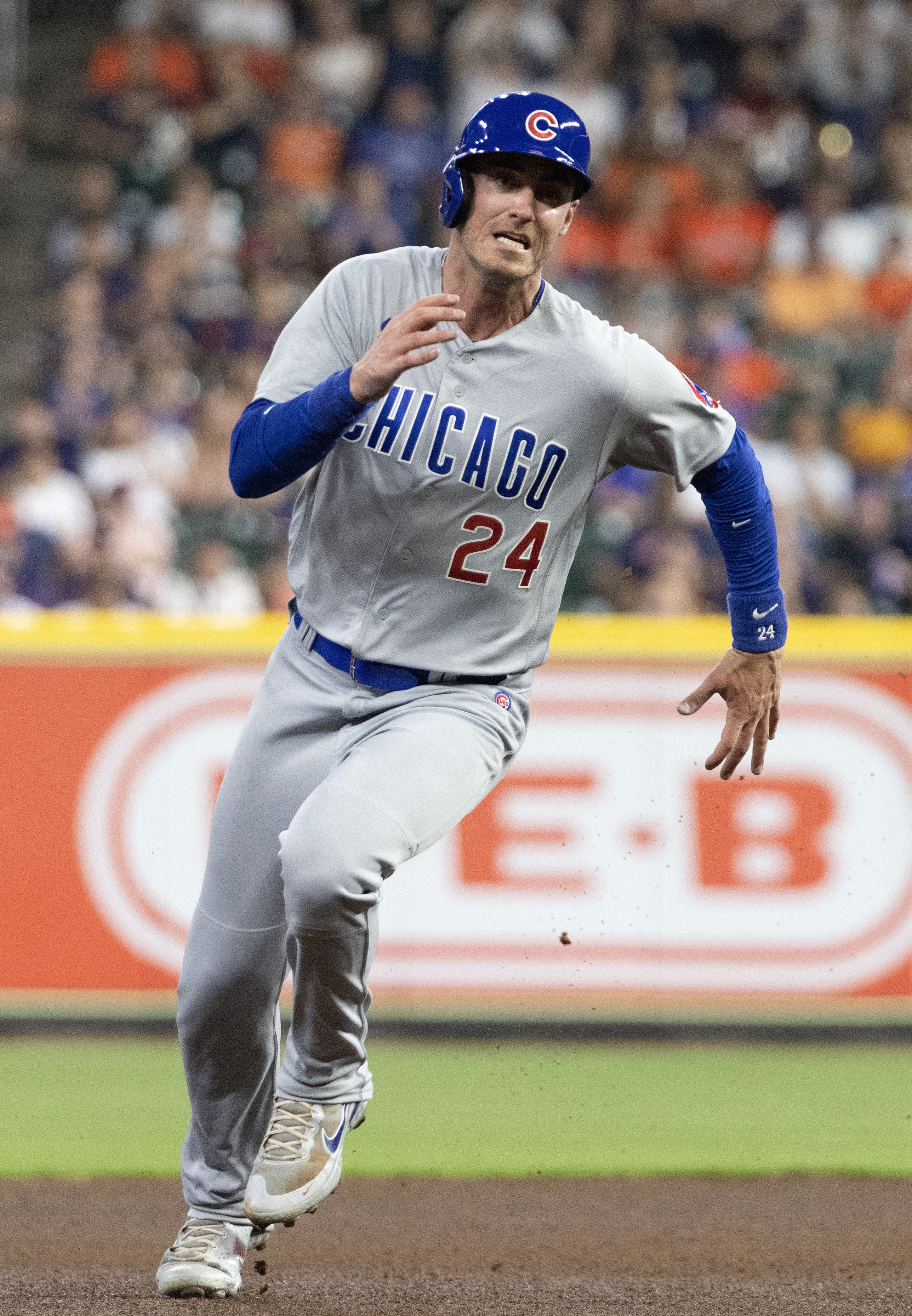 Chicago Cubs first baseman Trey Mancini (36) in the top of the