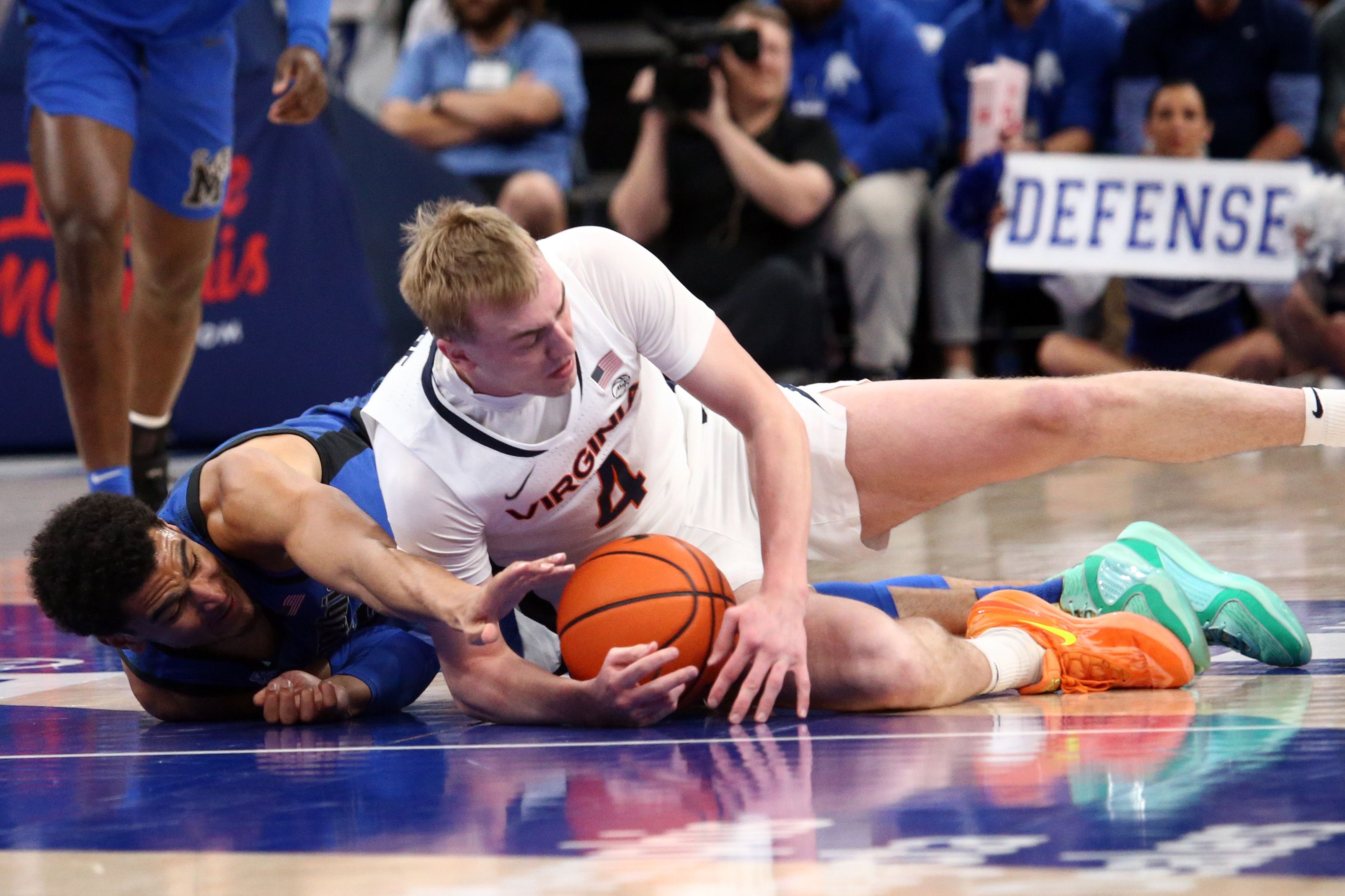 No. 23 Memphis Rolls Past No. 22 Virginia | Reuters