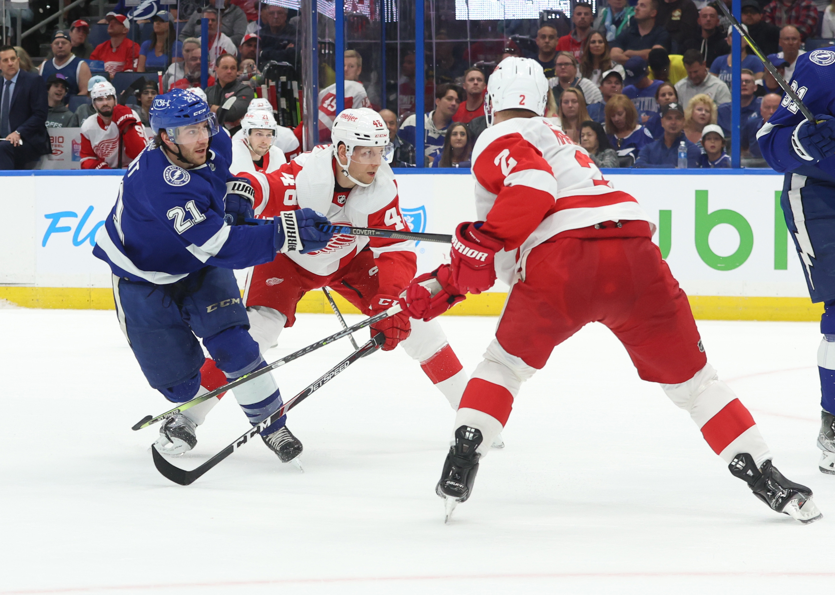 Lightning end regular season with shutout of Red Wings | Reuters
