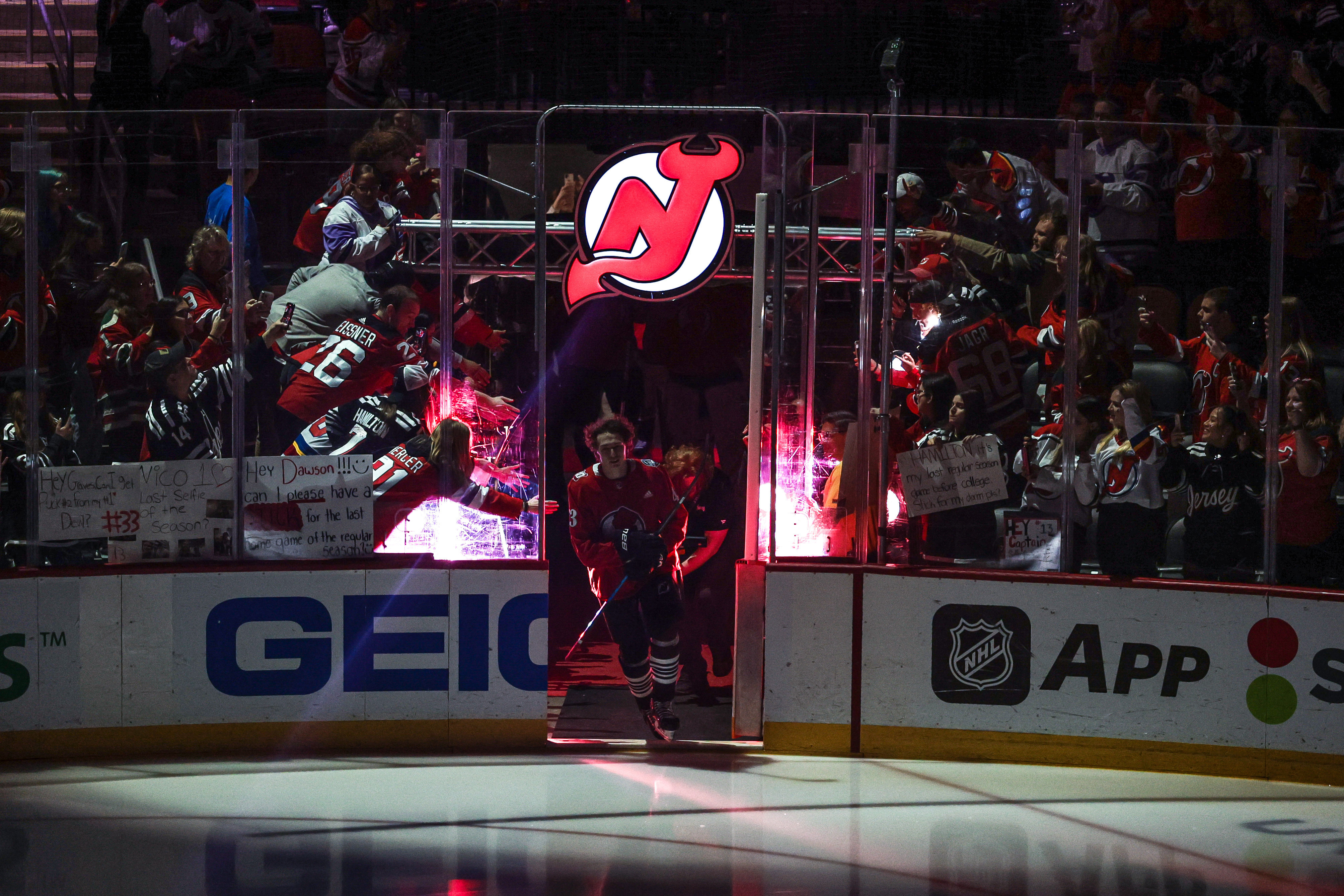 Devils' 6-2 romp eliminates Sabres from playoff contention - The