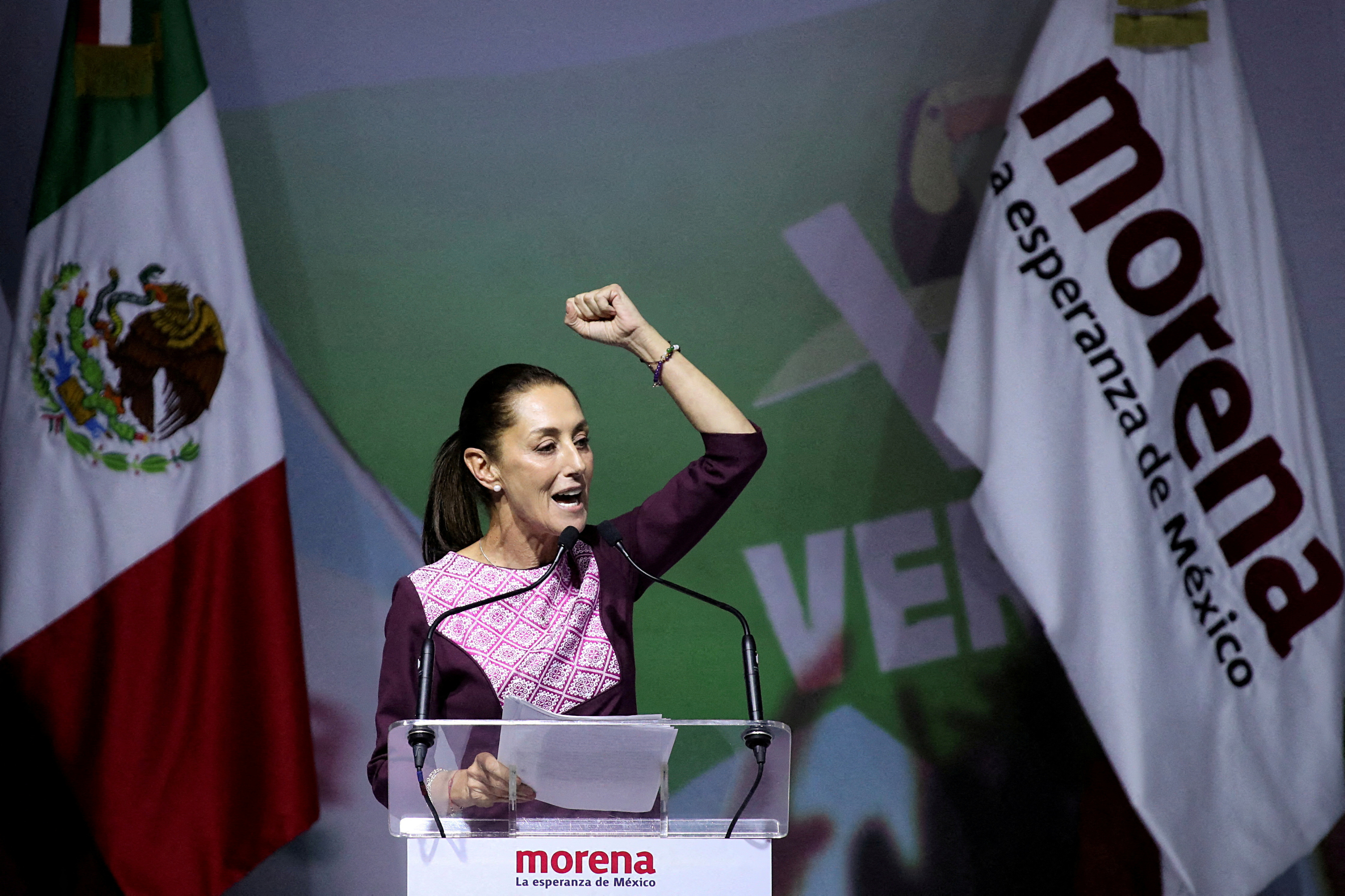 La candidata mexicana Sheinbaum lidera por 18 puntos en la carrera presidencial