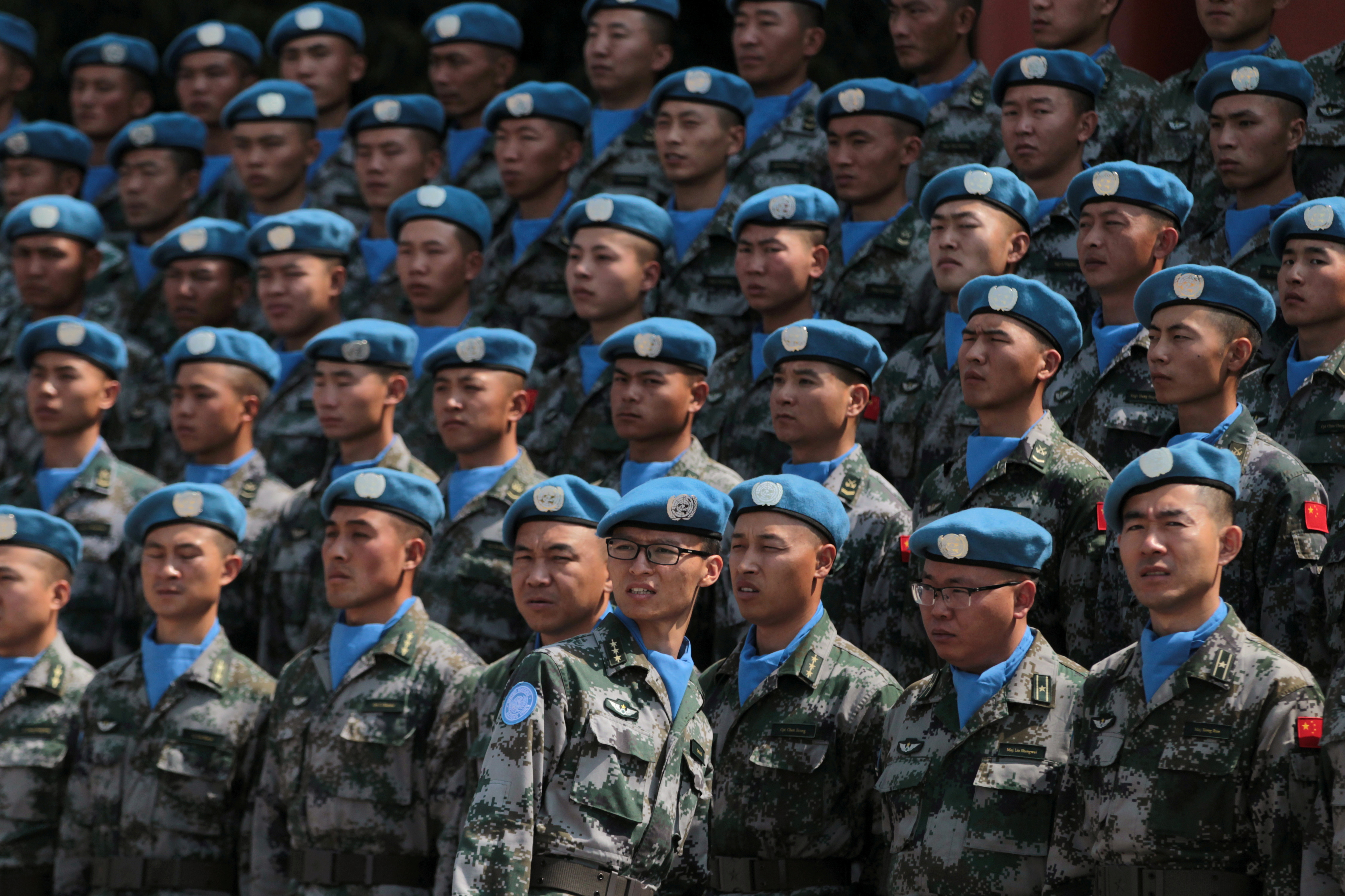 U.N. states agree to $6 bln peacekeeping budget, averting shutdown