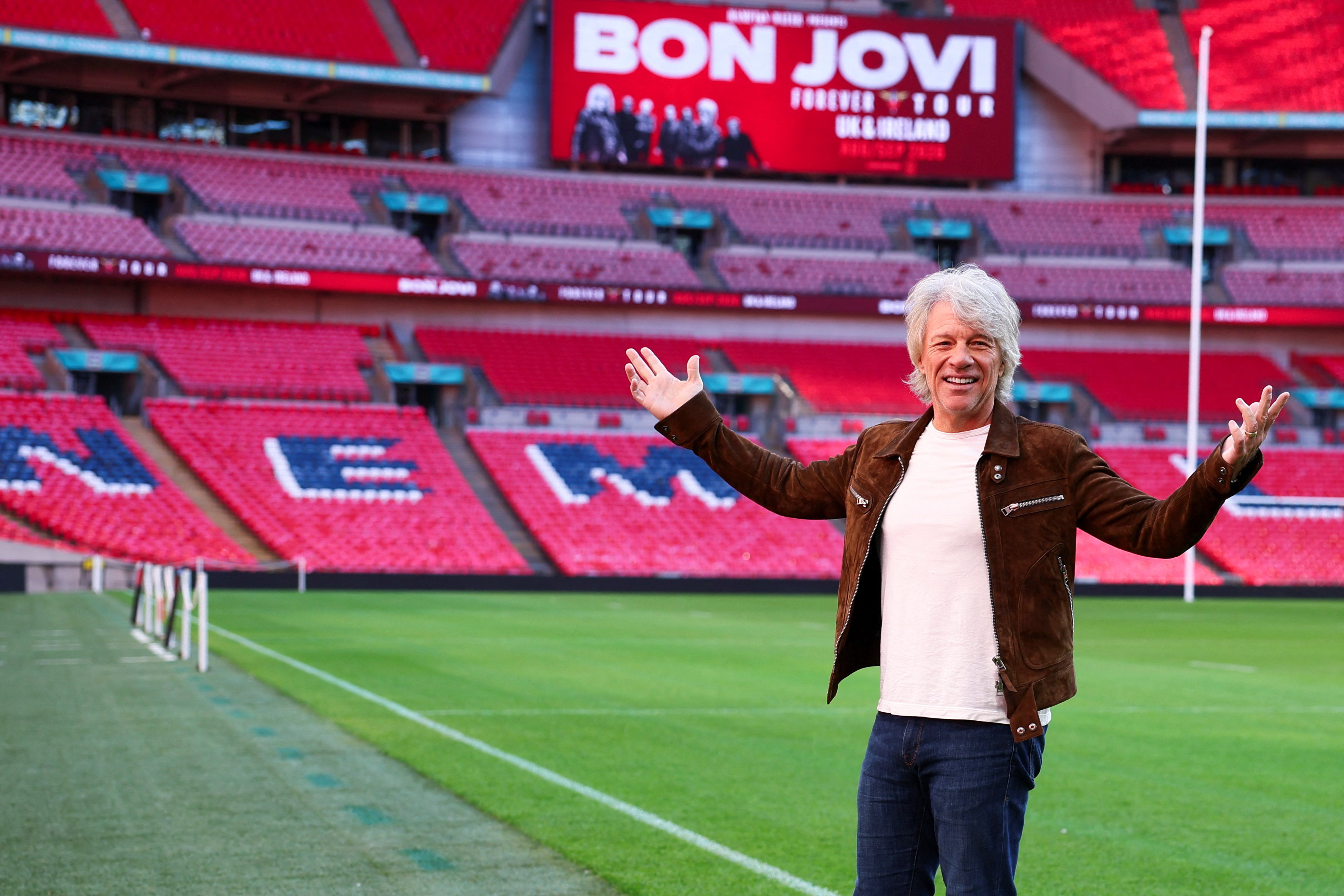 Jon Bon Jovi 'grateful and humble' to tour again after vocal cord surgery |  Reuters