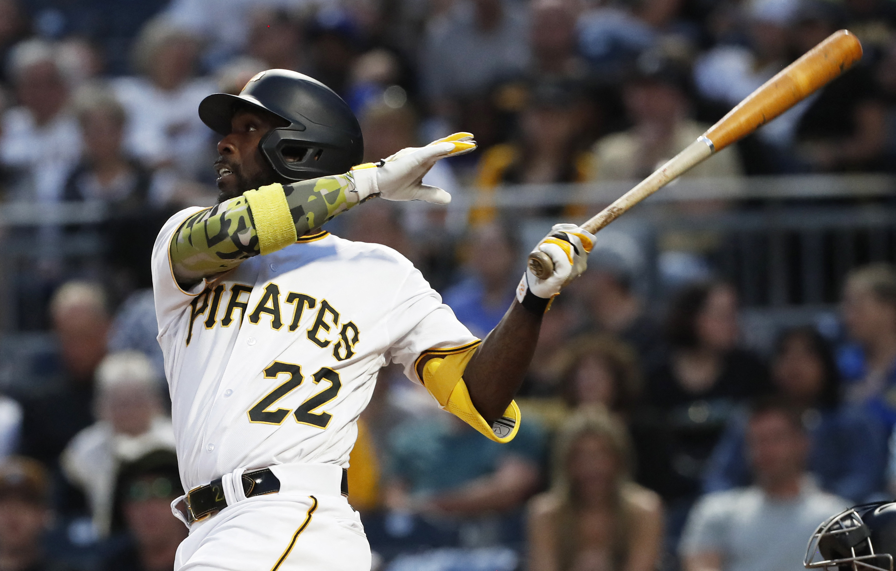 Pirates ride seven-run inning to rout of D-backs