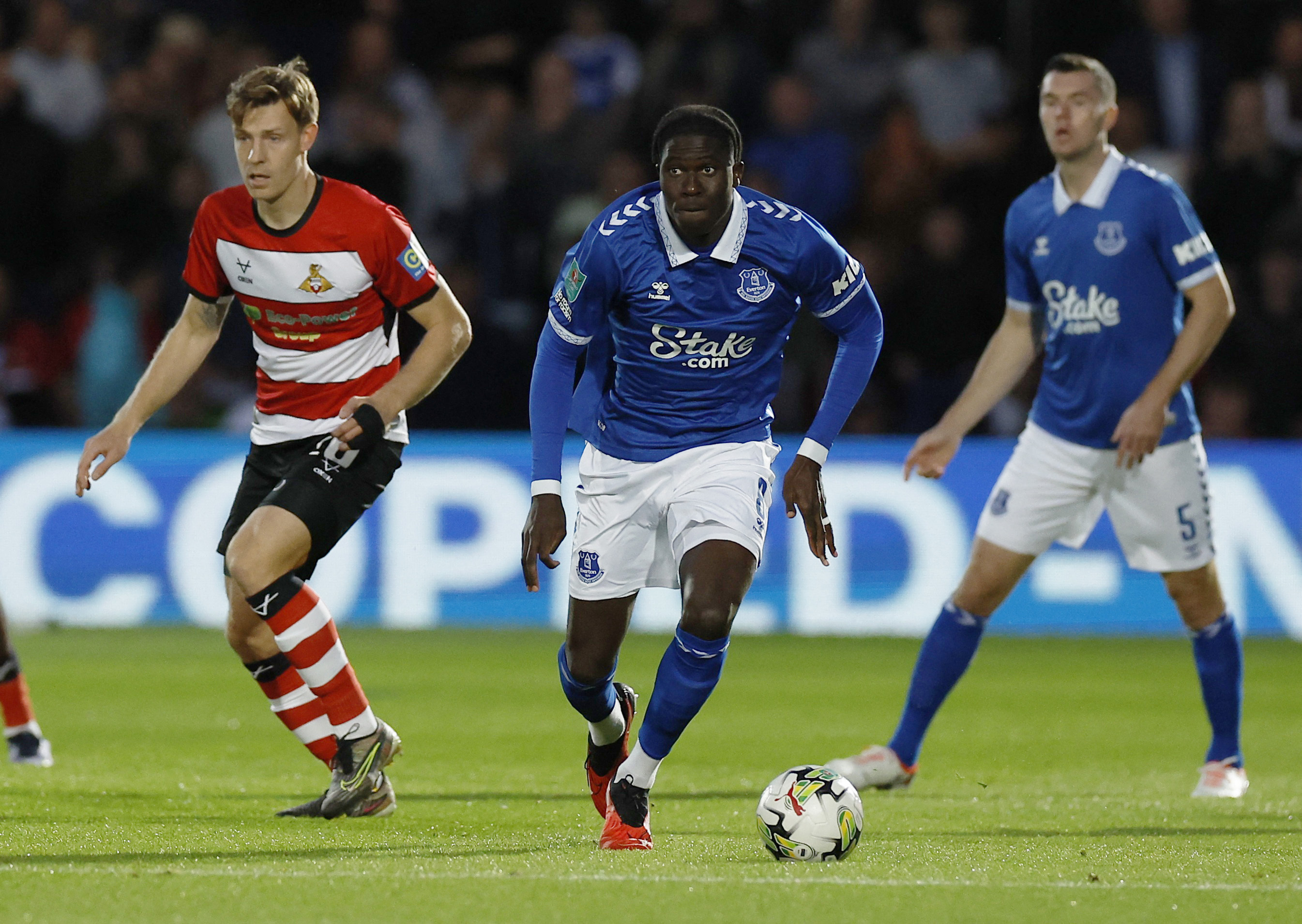 Chelsea fight back to beat Wimbledon 2-1 in League Cup, Everton through