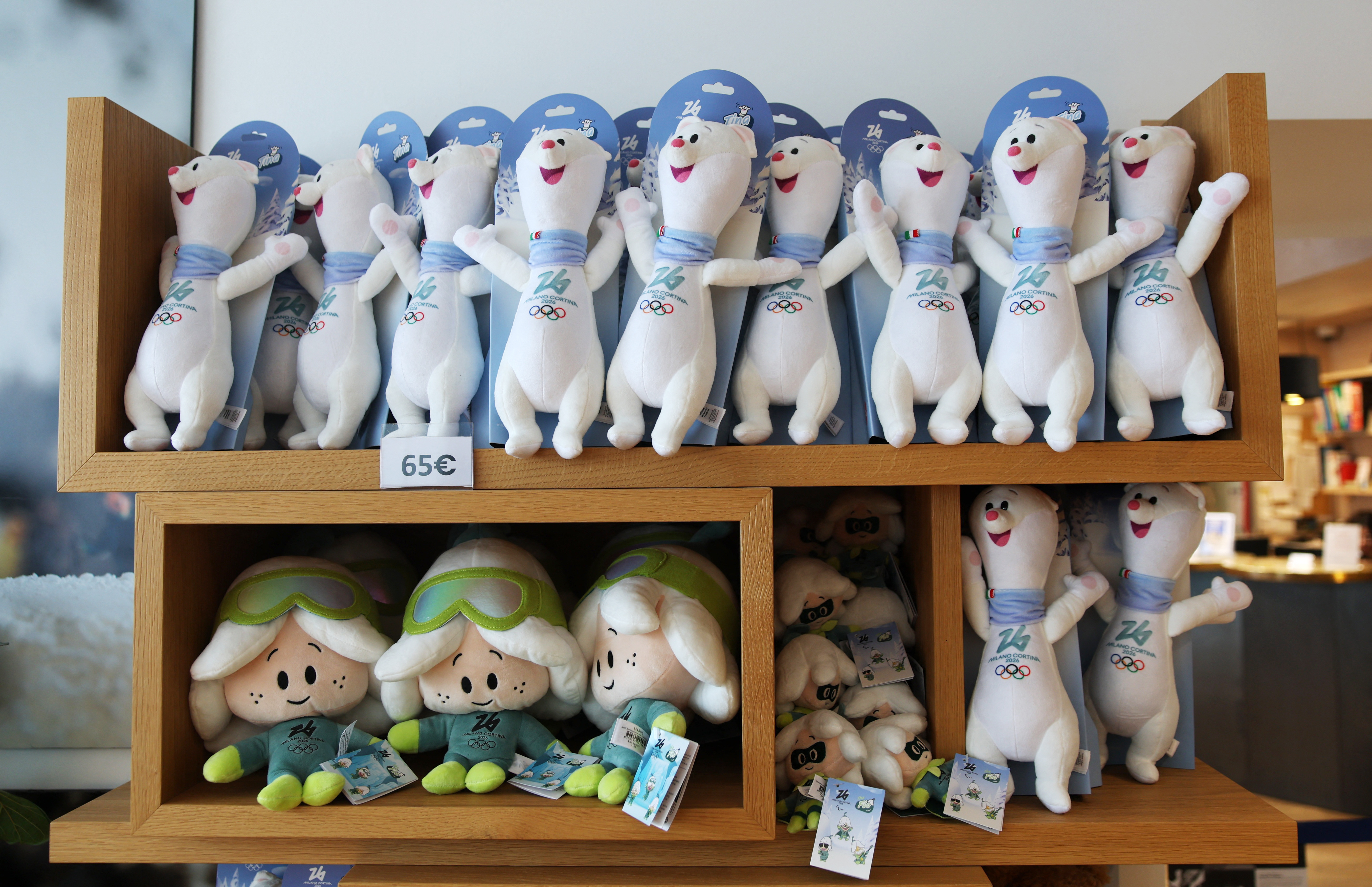 フィギュア＝NHK杯で鍵山が3連覇、女子では坂本が優勝 | ロイター