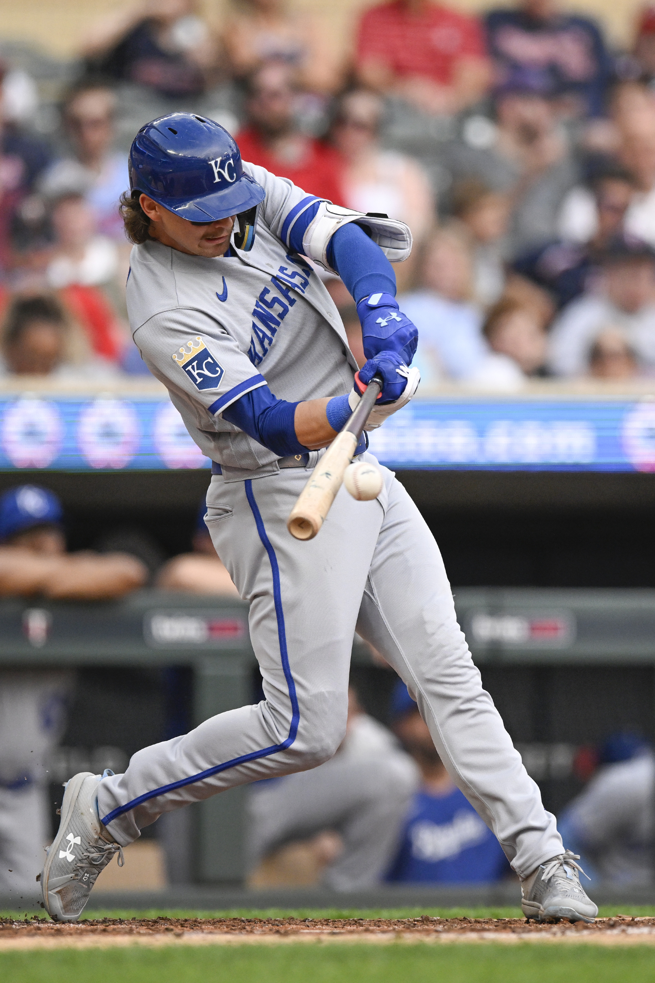 Twins bats get going in 4-2 win over Royals