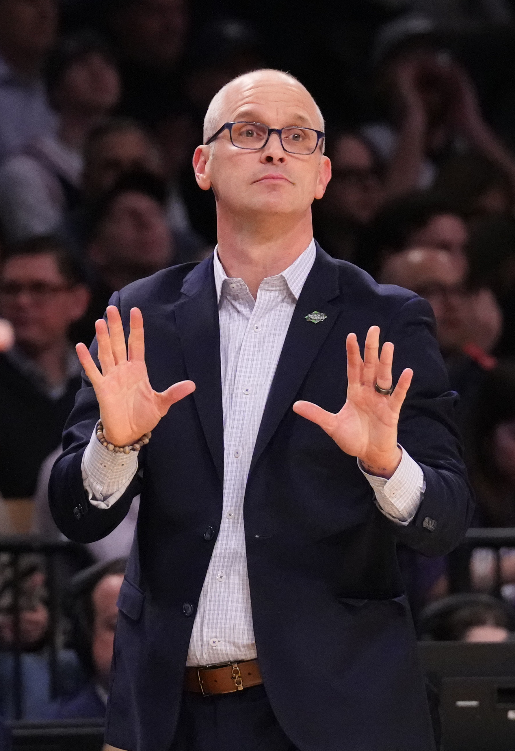 No. 1 UConn steamrolls Stetson to begin title defense | Reuters