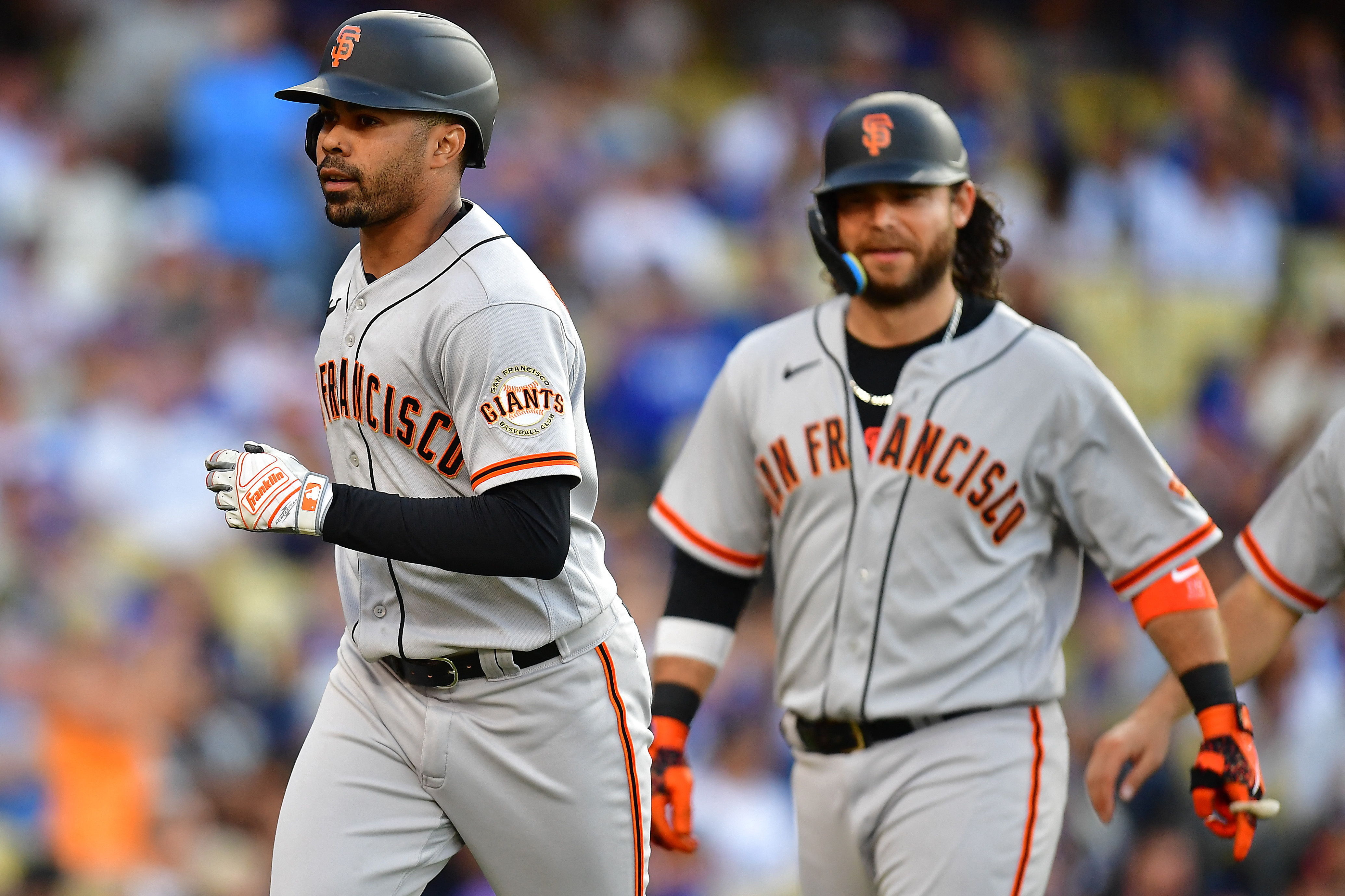 J.D. Davis helps Giants dismantle Dodgers, 15-0