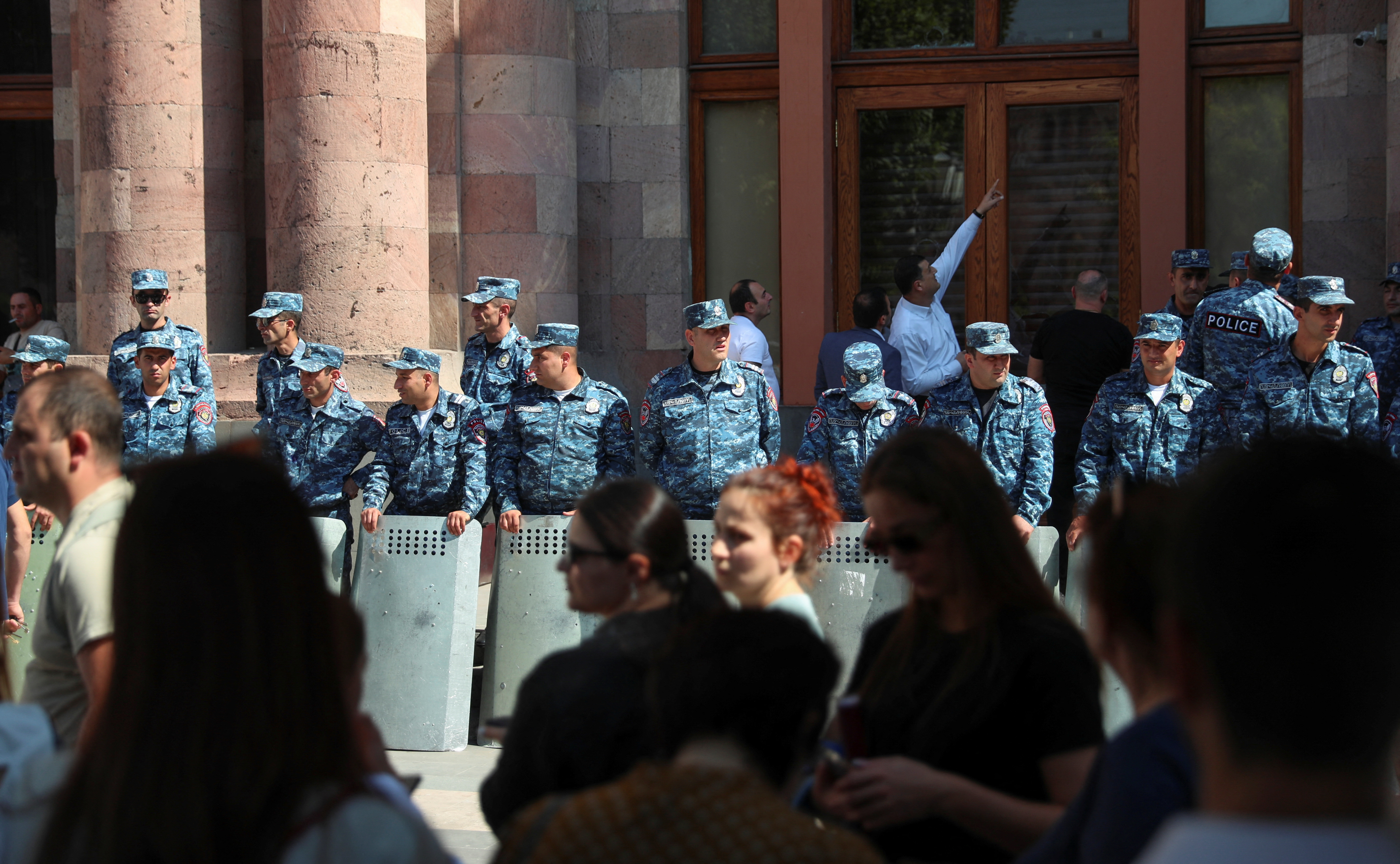 Azerbaijan halts Karabakh offensive after ceasefire deal with
