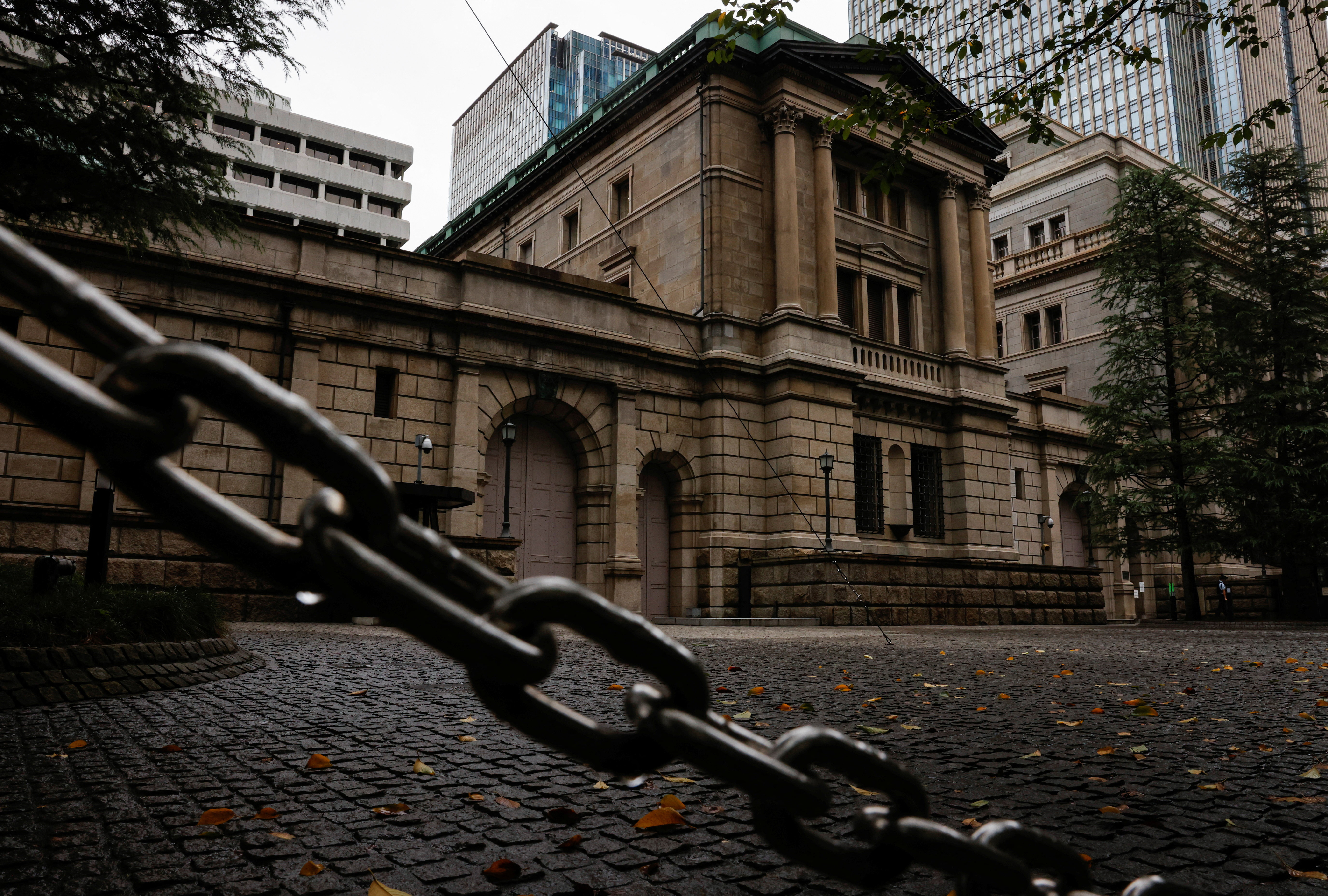 コラム：日米欧9月同時利上げ、浮き彫りになった「日銀の弱点」＝上野
