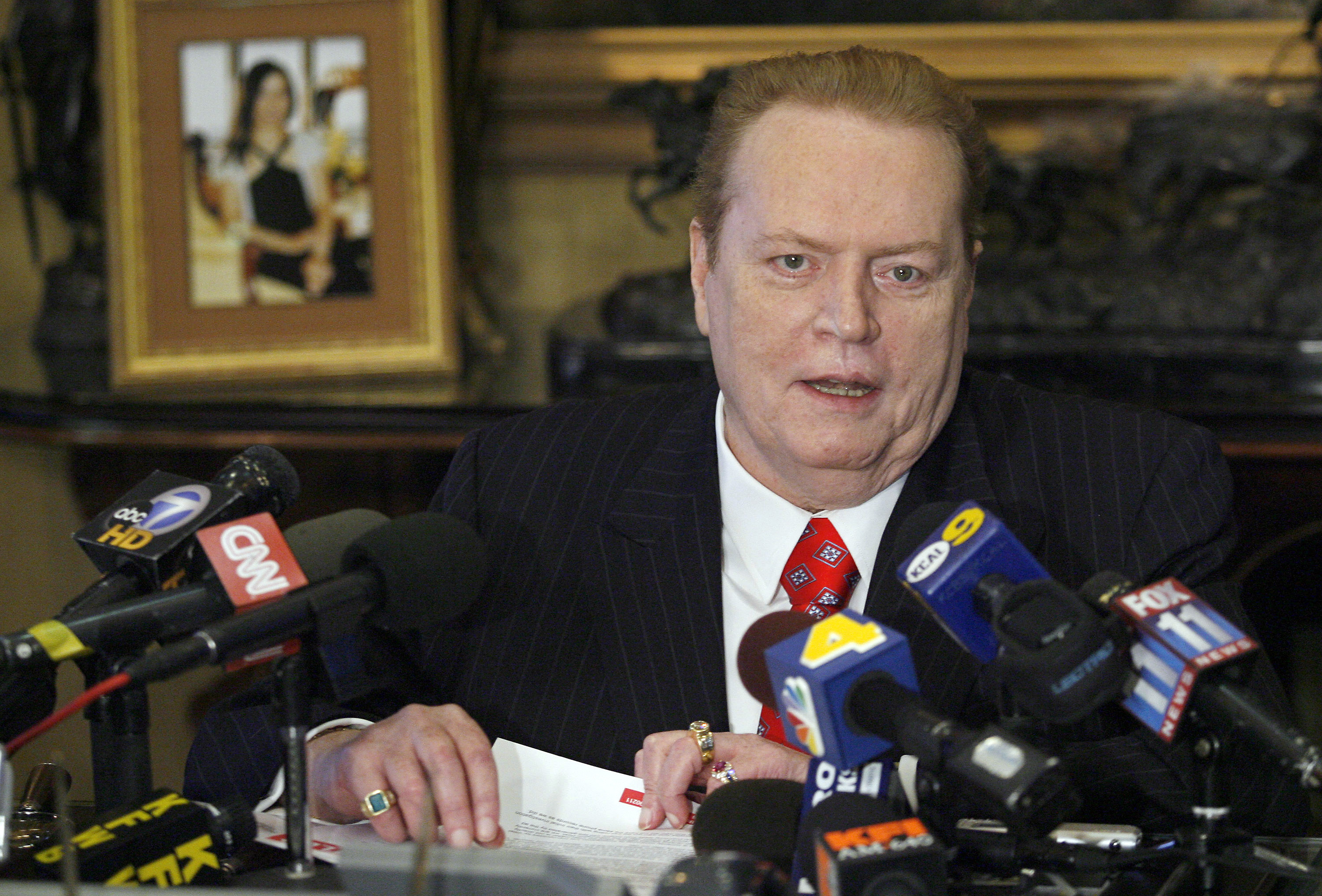 Larry Flynt Porn Publisher And Free Speech Activist Dead At 78 Reuters