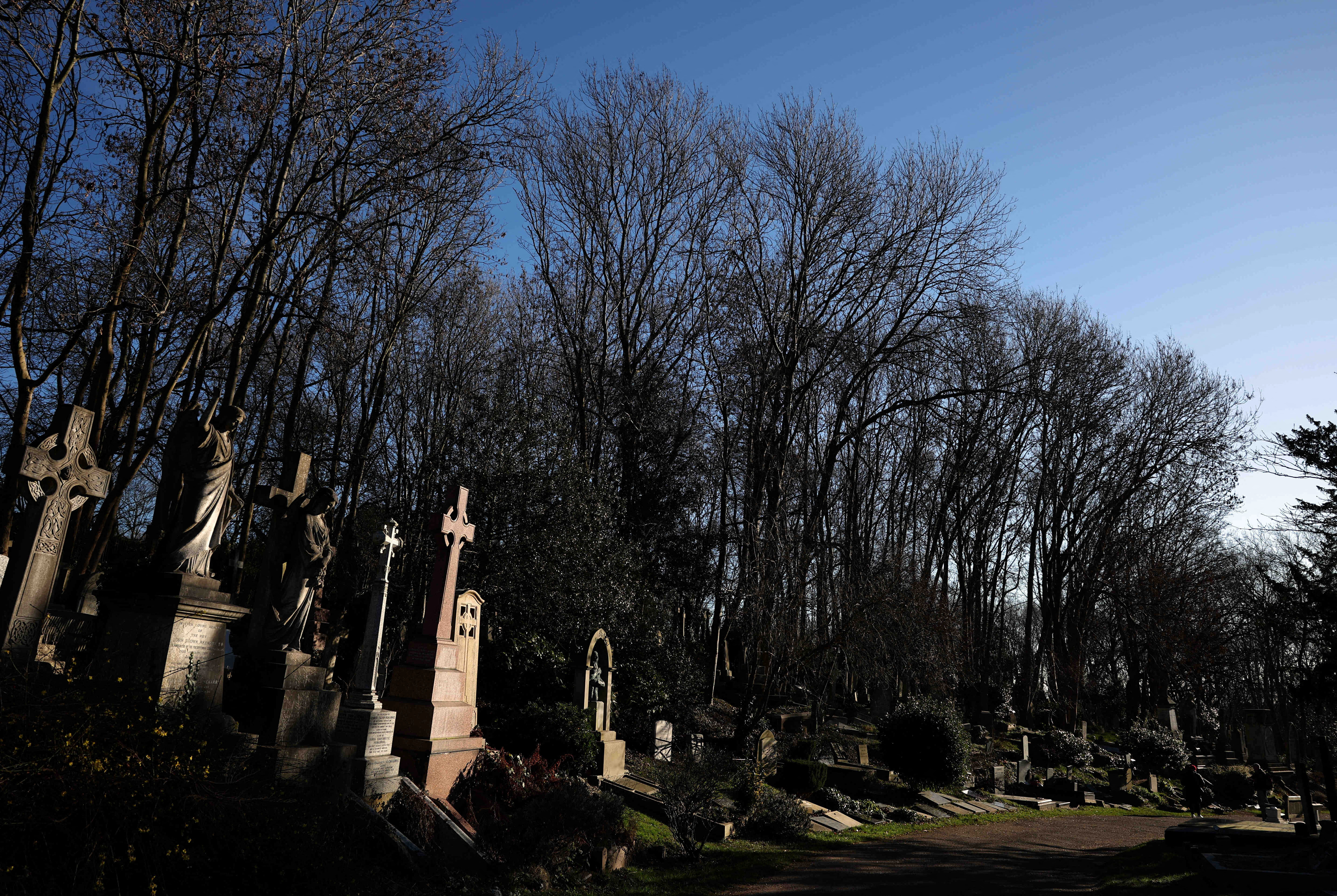 London cemetery of Karl Marx launches grave renewal project