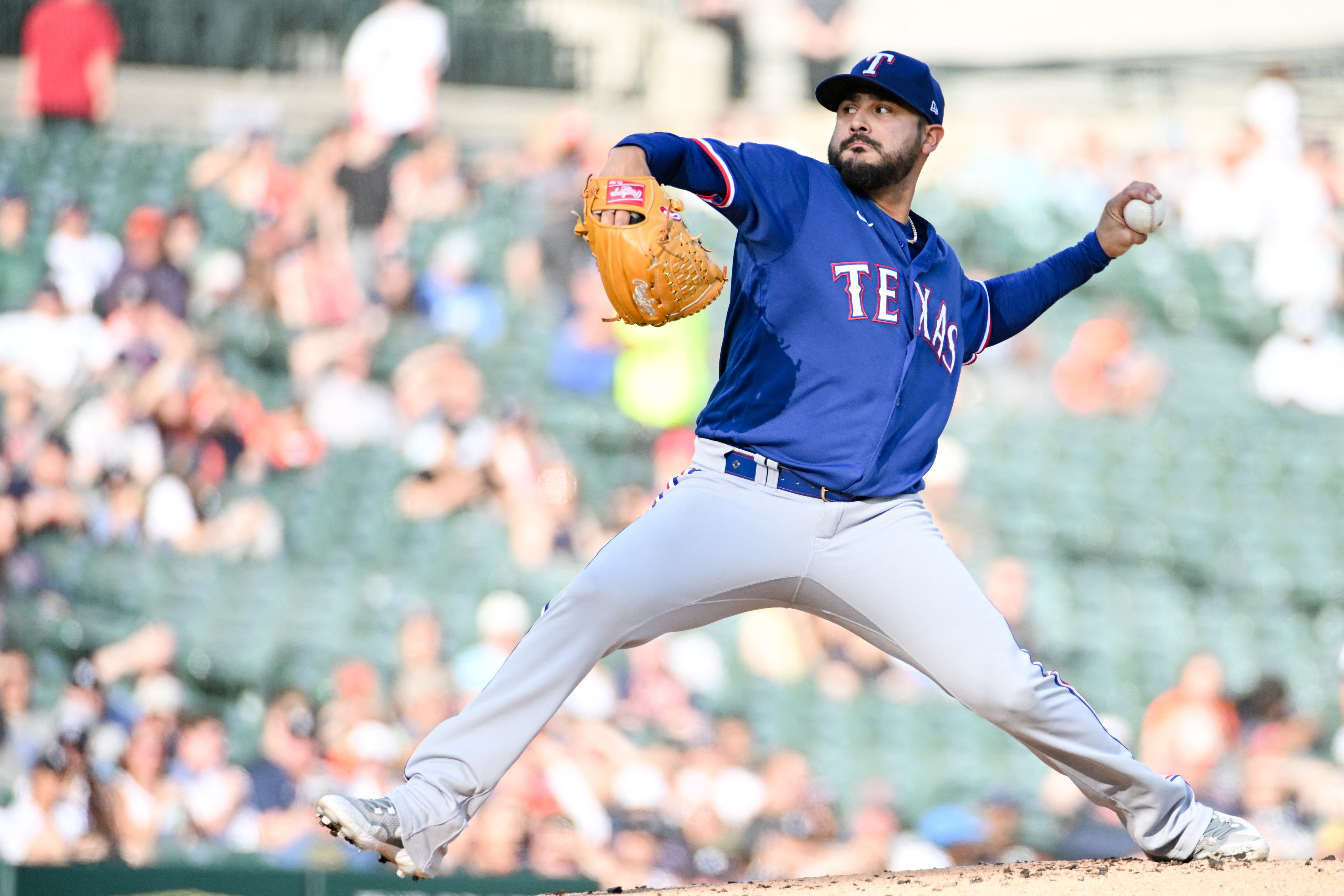 Grant Anderson wins in relief in MLB debut, Rangers beat Tigers 10