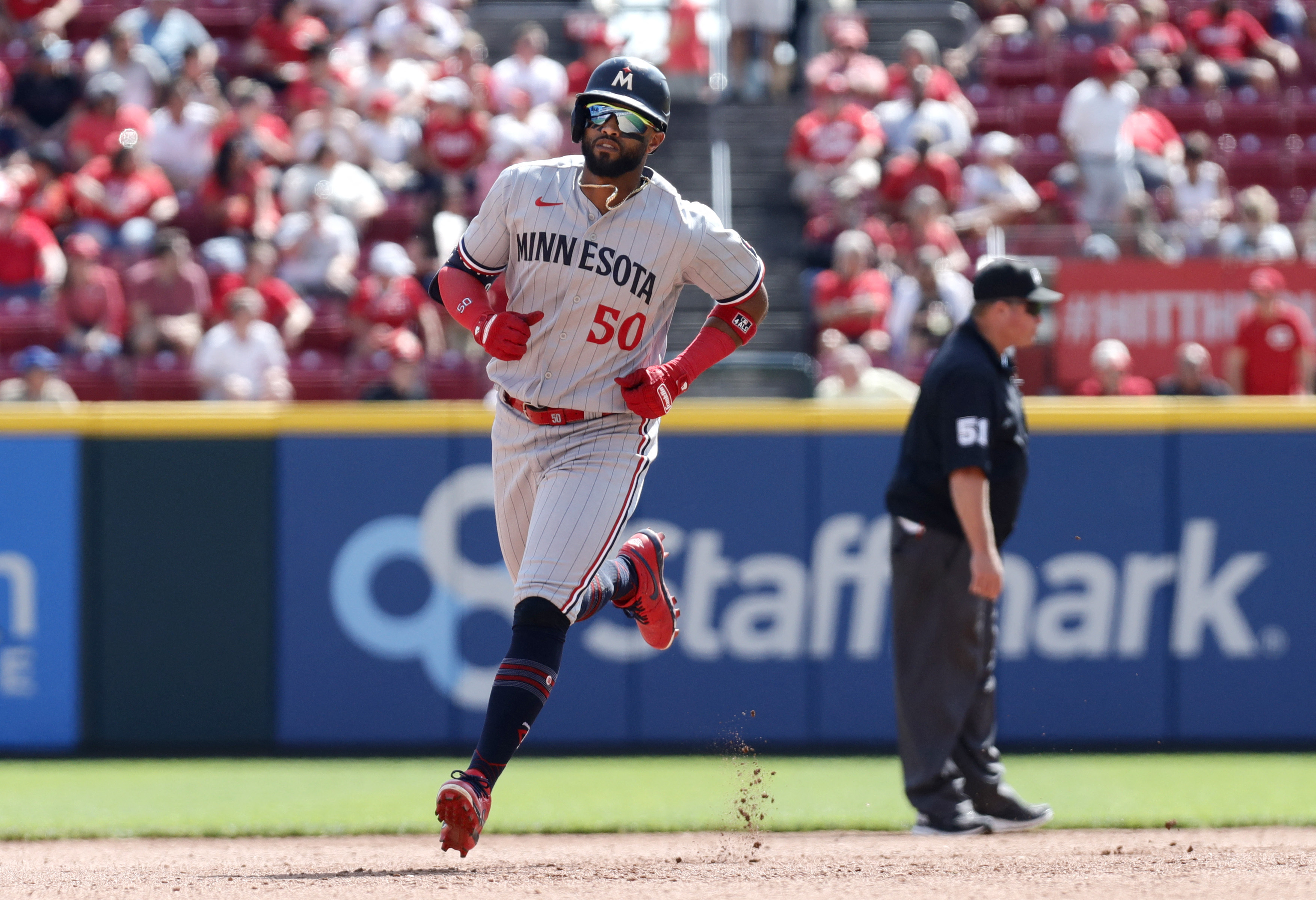 Twins Reds Baseball, National Sports