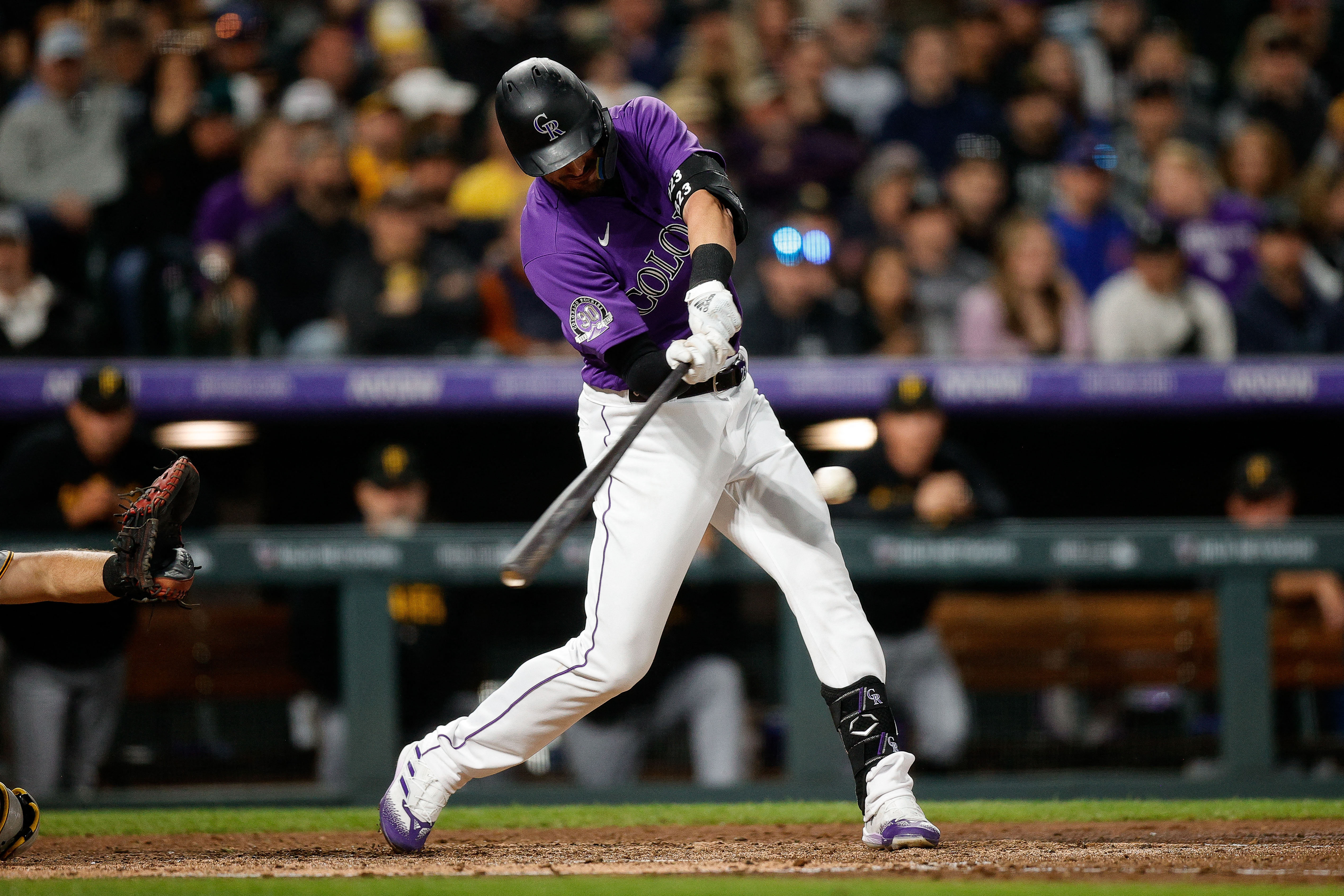 Pirates jump on Rockies early, cruise to 14-3 rout