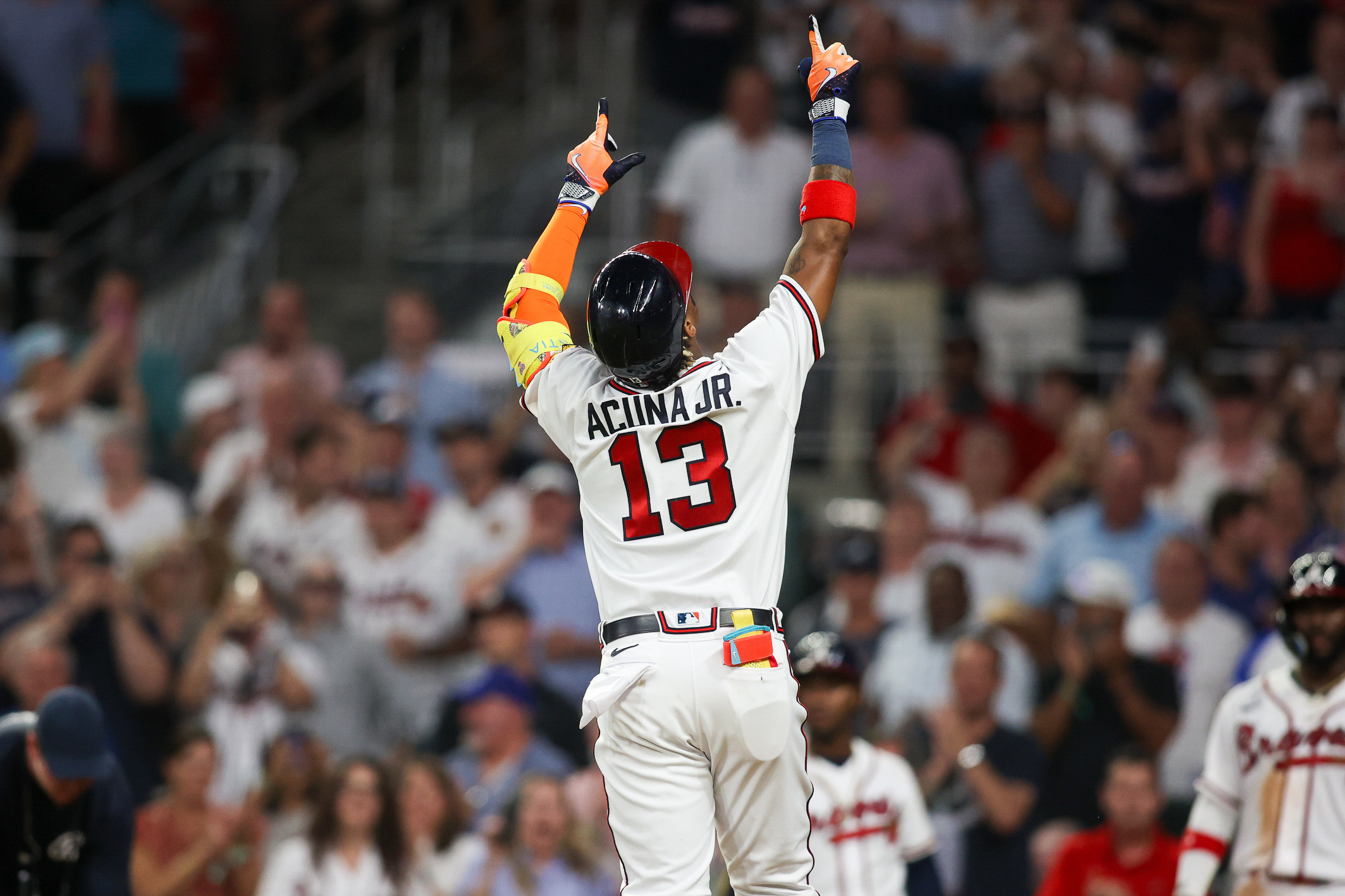 Braves continue torrid June, beat Twins in series opener | Reuters