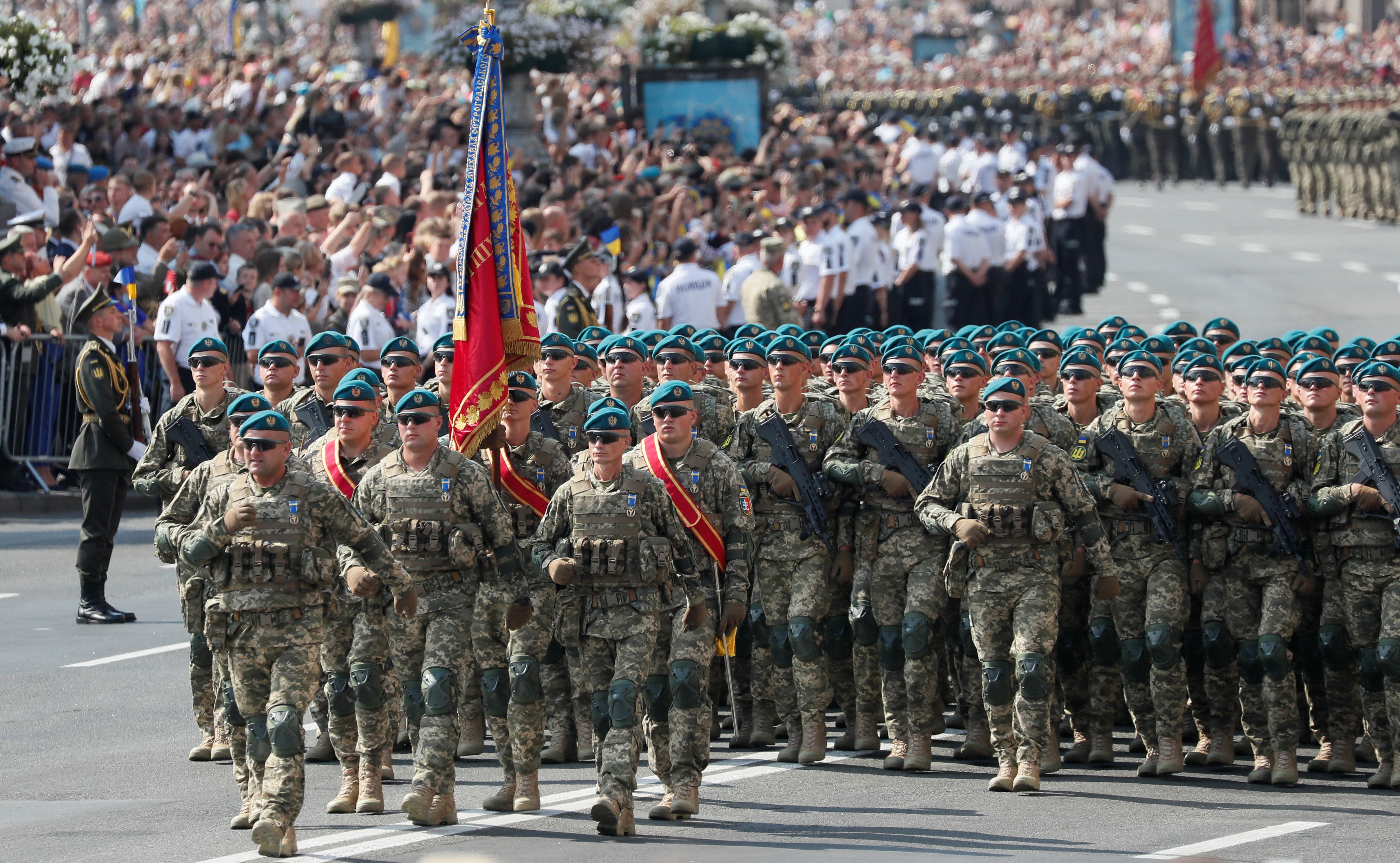 Ukrainian service members take part in the Independence Day military parade in Kyiv