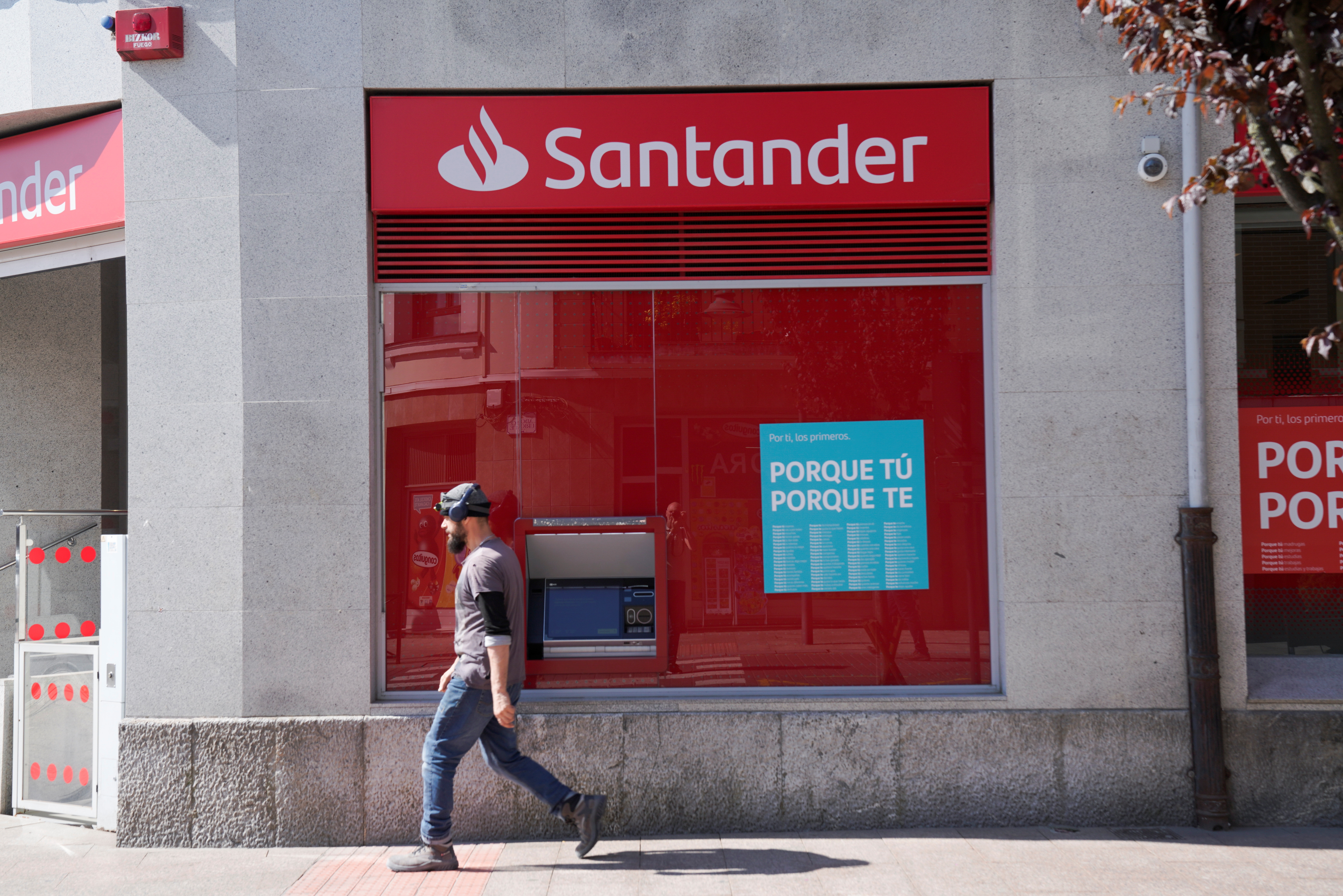 pust grill Justering Santander appoints Grisi as new CEO to oversee growth, digital push |  Reuters