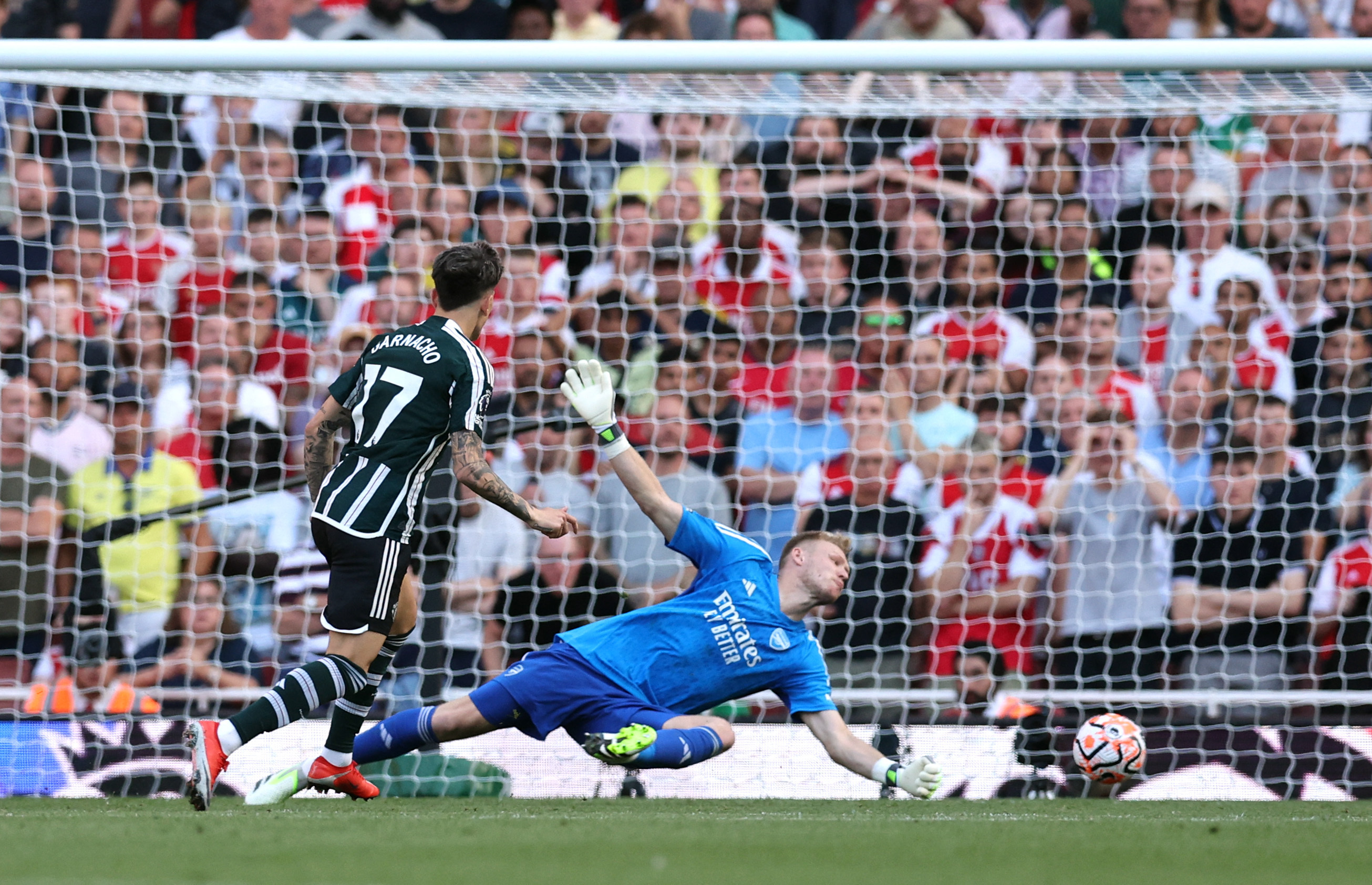 Rice and Jesus score in injury time as Arsenal earns 3-1 win over  Manchester United in EPL - The San Diego Union-Tribune