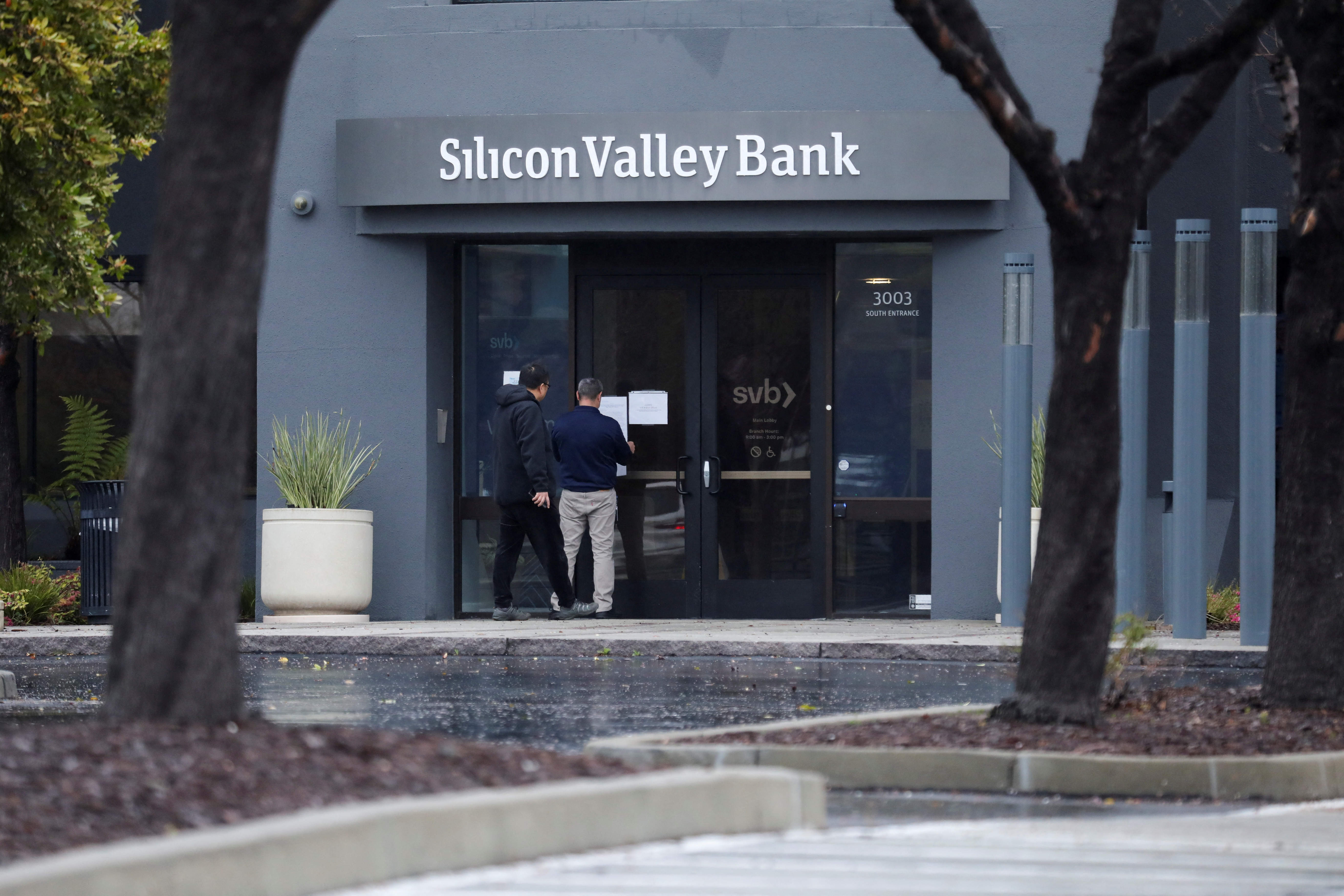 Banking regulators shut down Silicon Valley Bank