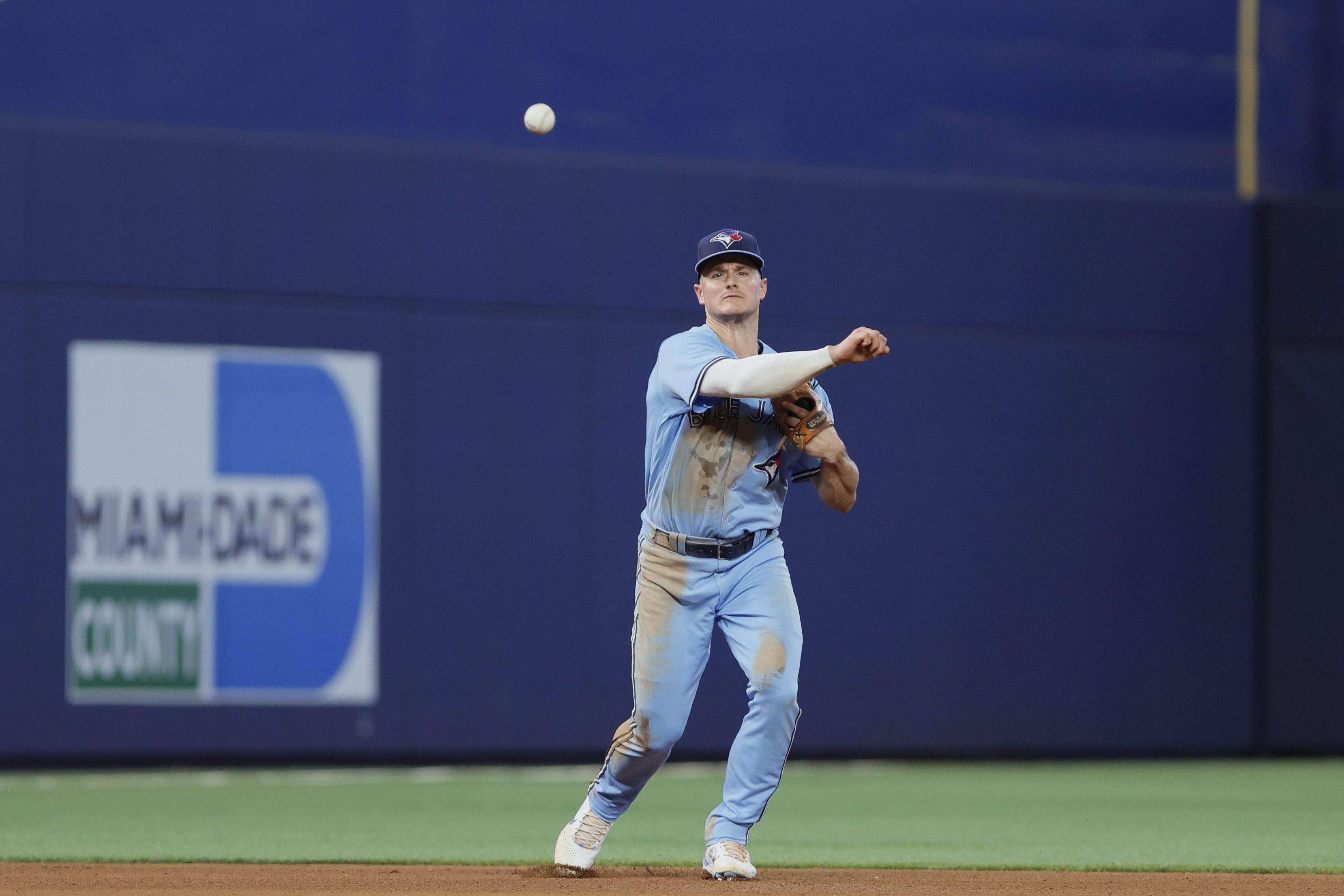 Blue Jays rough up Sandy Alcantara in 6-3 win over Marlins