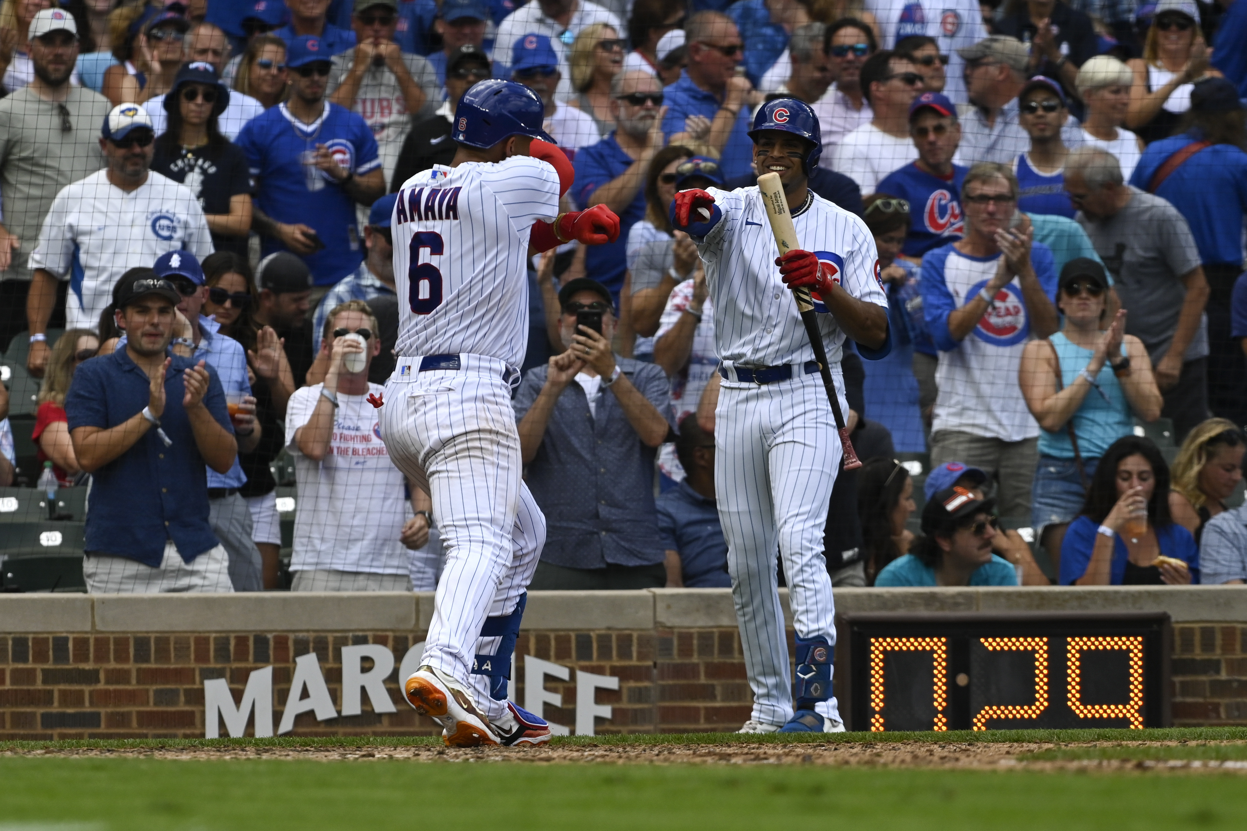 Miguel Amaya logs first MLB hit in Cubs' win